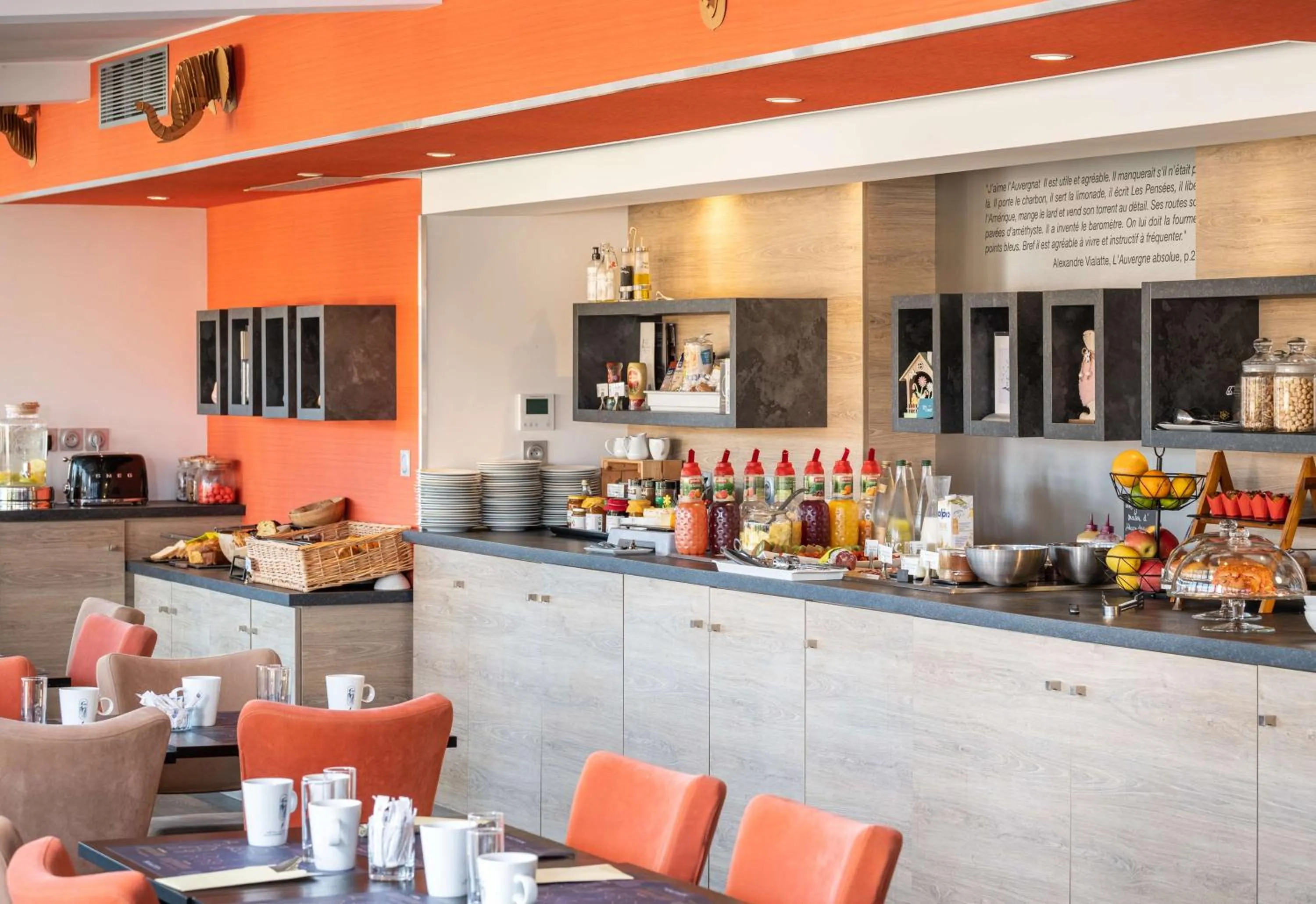 Breakfast in Hotel Litteraire Alexandre Vialatte, BW Signature Collection