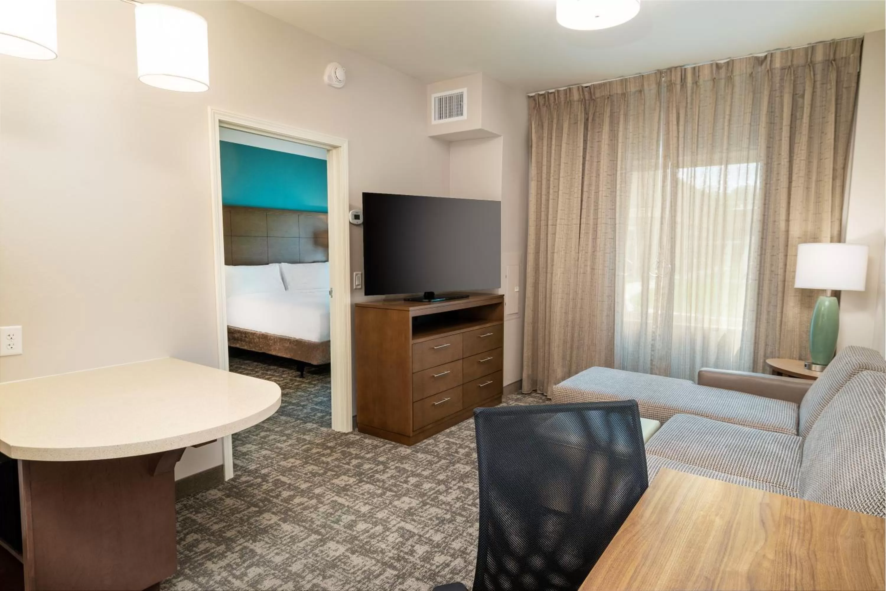 Photo of the whole room, Bed in Staybridge Suites - Nashville - Franklin by IHG