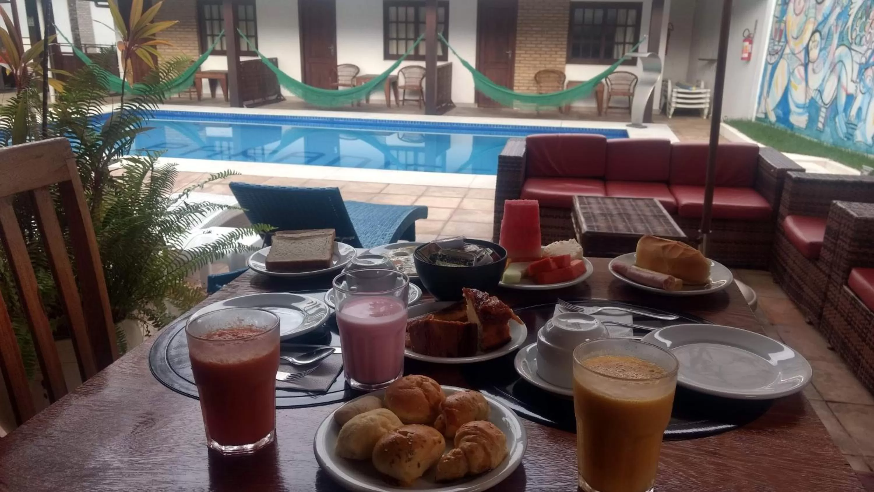 Swimming Pool in Hotel Pousada Salvador Paradise