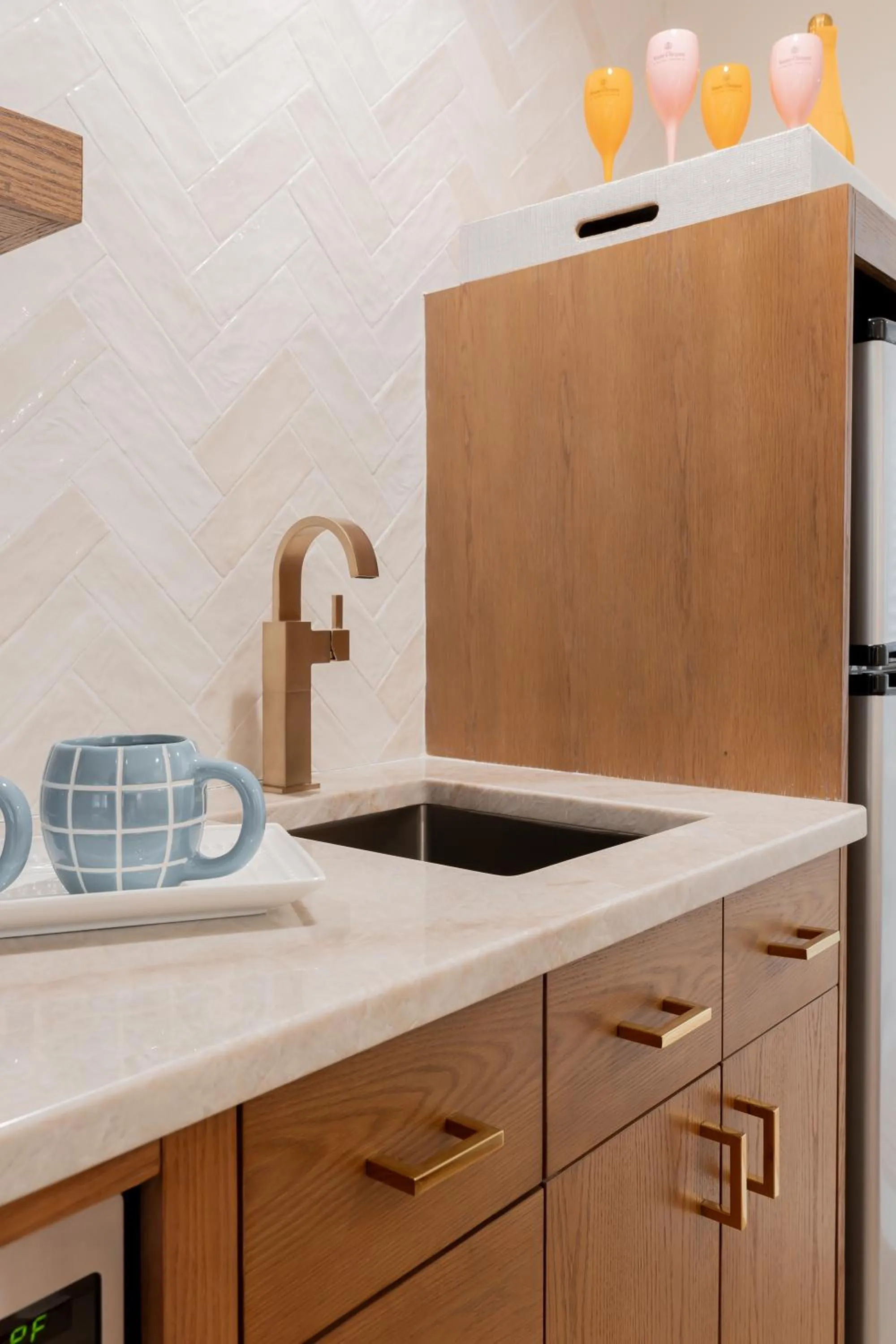 Kitchen or kitchenette in The Beach Club on Madison Avenue