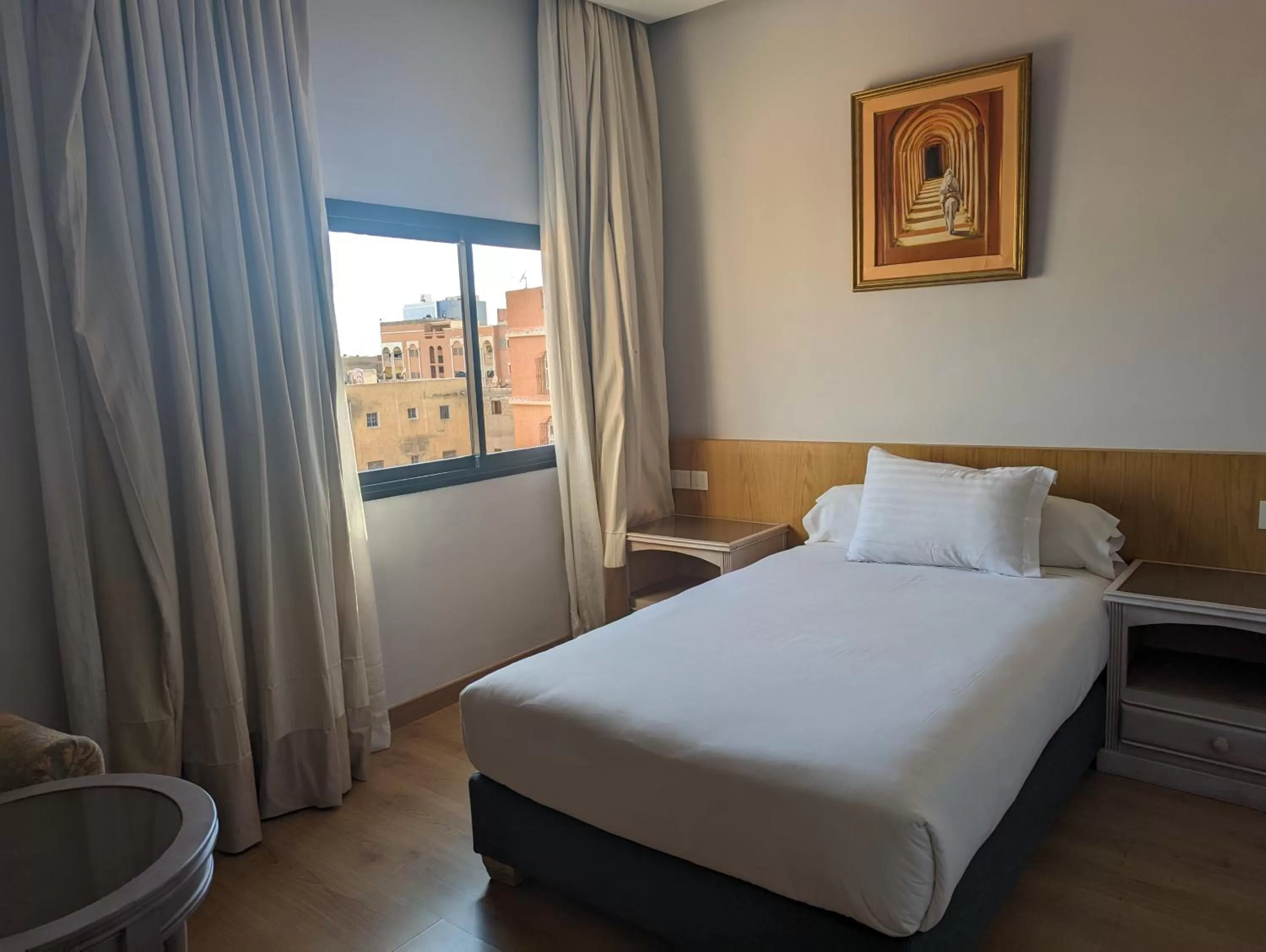 Photo of the whole room, Bed in Sahara Line Hotel