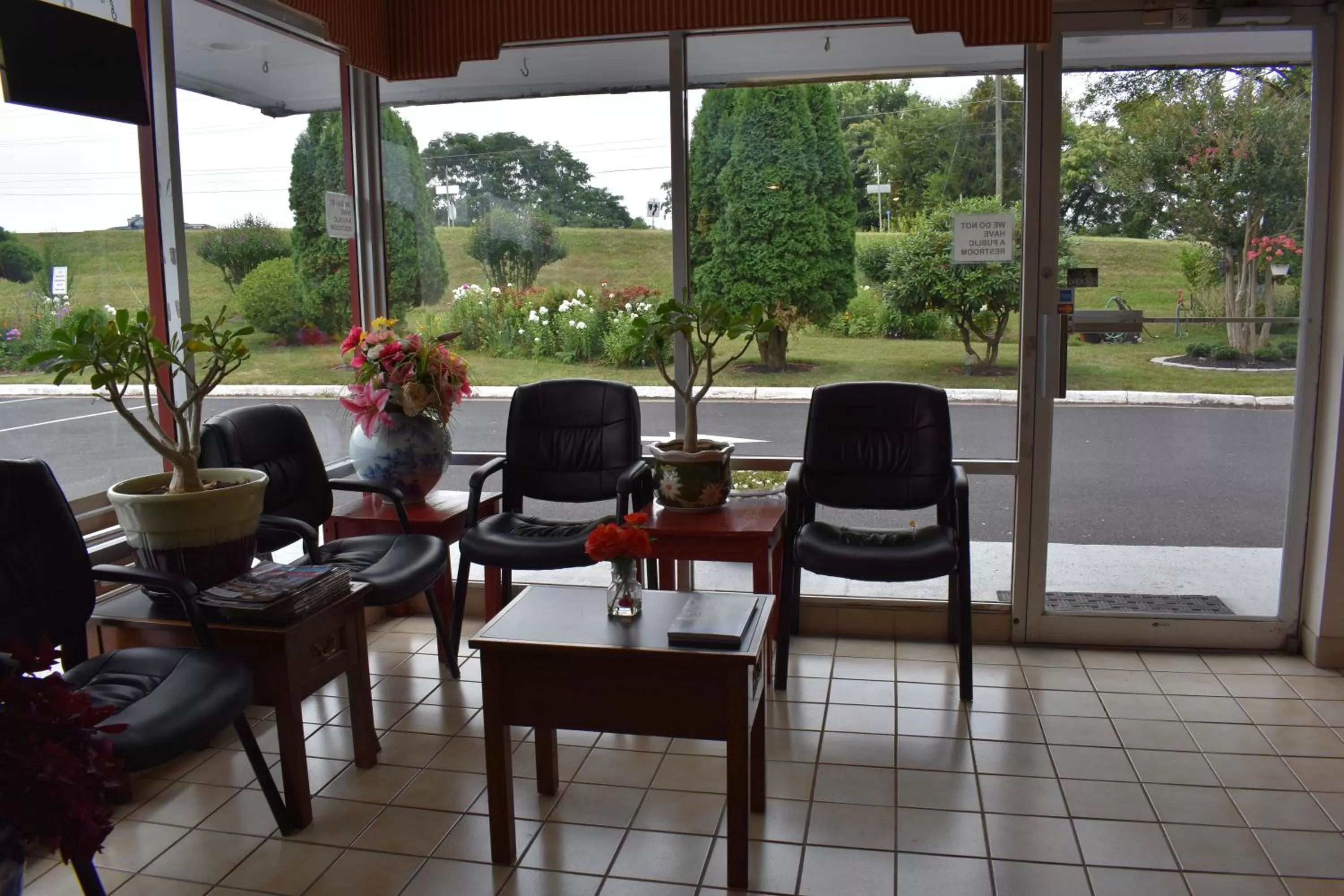 Red Carpet Inn and Suites Culpeper