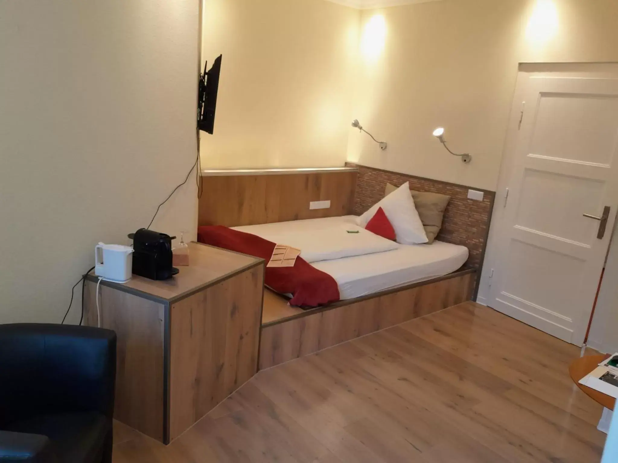 Superior Single Room in Schlosshotel Domäne Walberberg Superior Single Room in Schlosshotel Domäne Walberberg