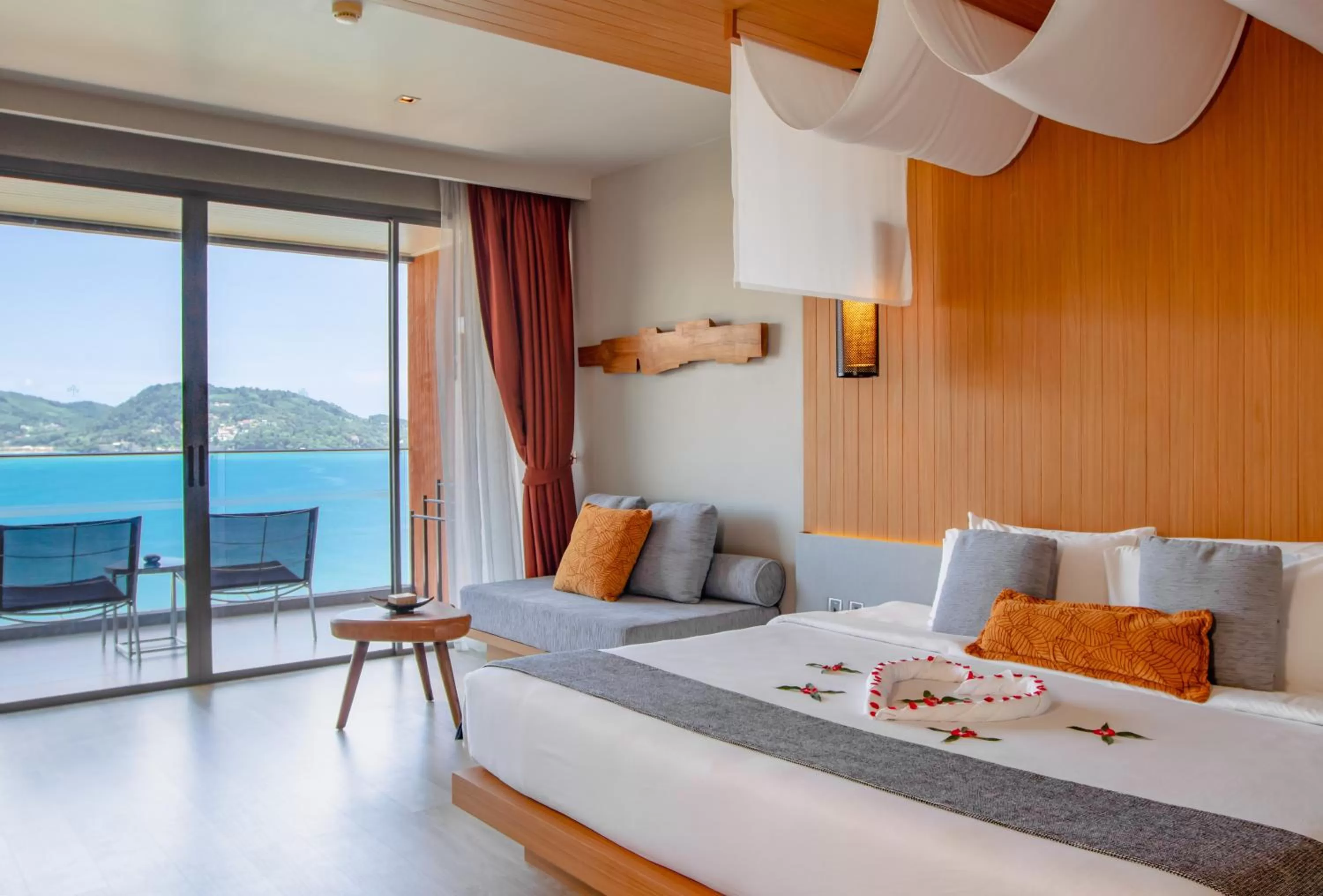 Honeymoon Sea View Room in Kalima Resort and Spa
