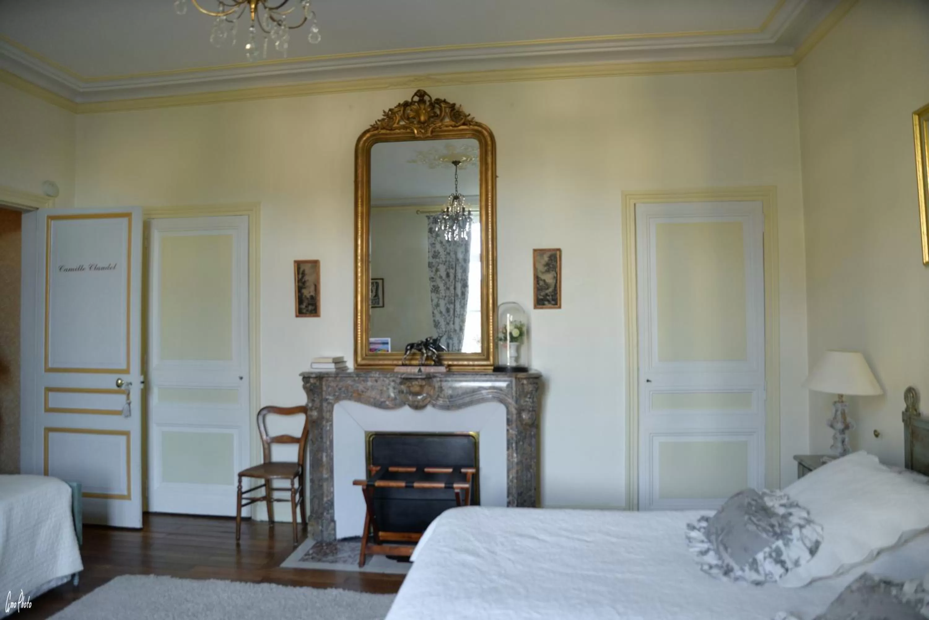 Photo of the whole room, Bed in L'Oustal