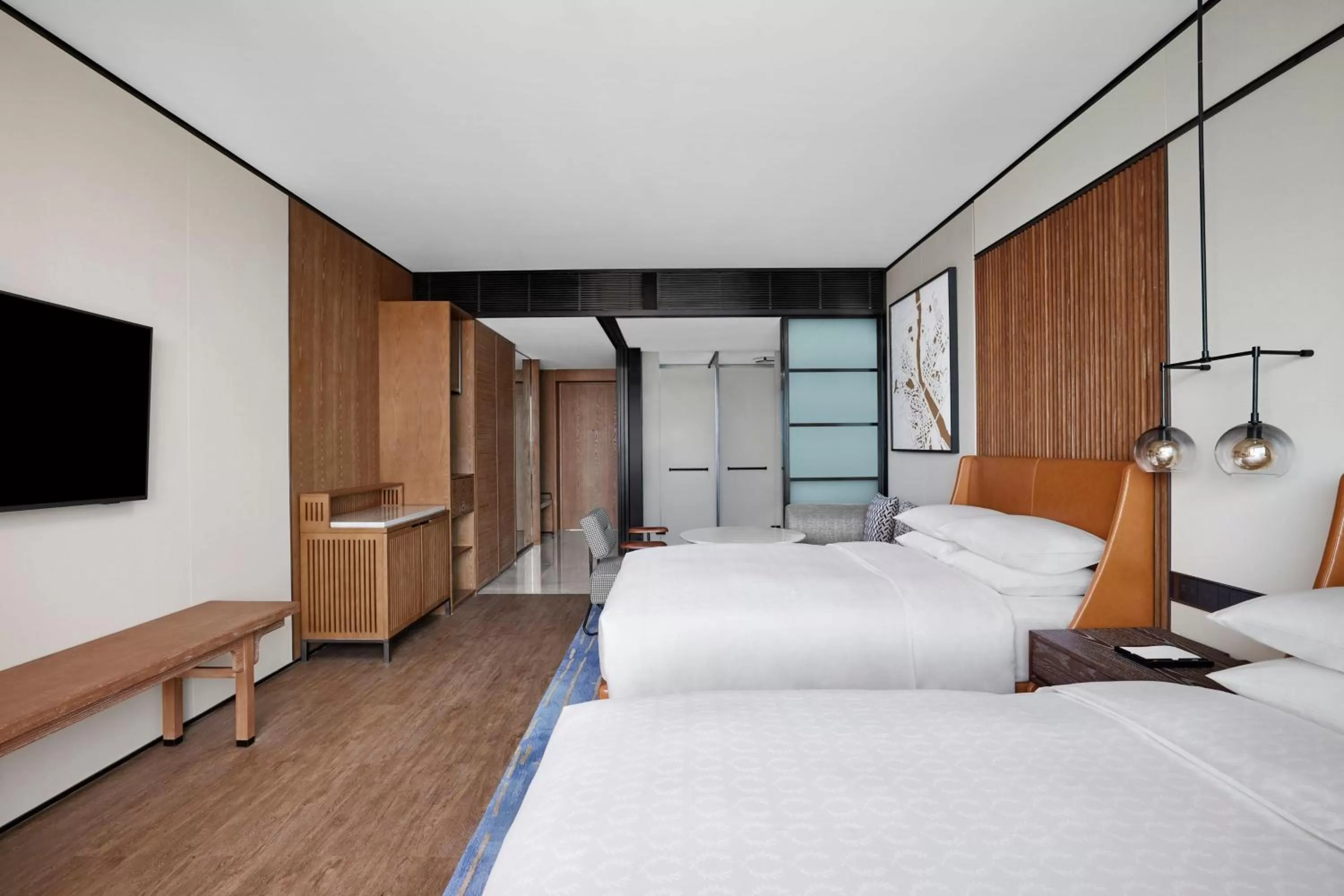 Photo of the whole room, Bed in Sheraton Zhaoqing Dinghu