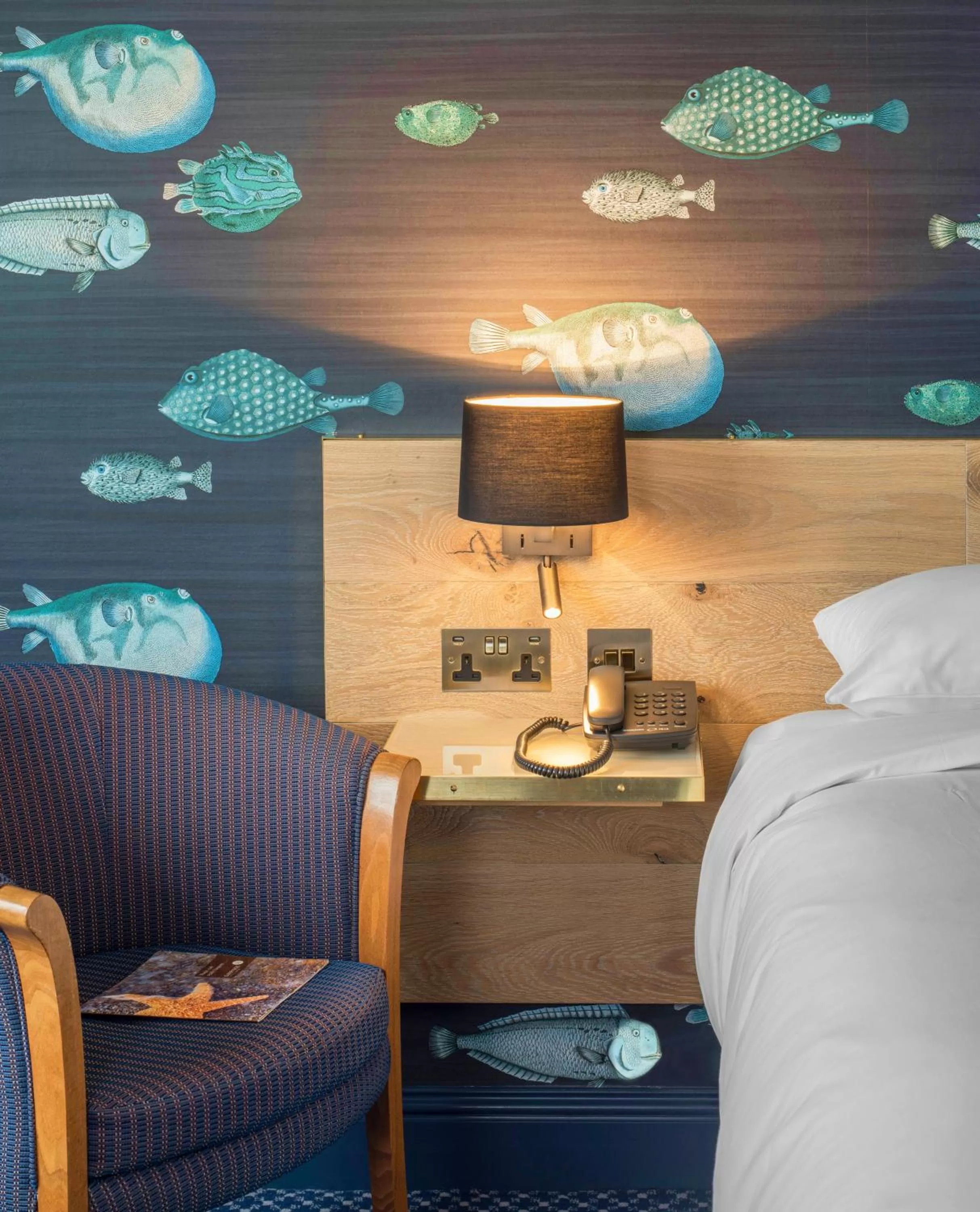 Bedroom, Bed in Garryvoe Hotel