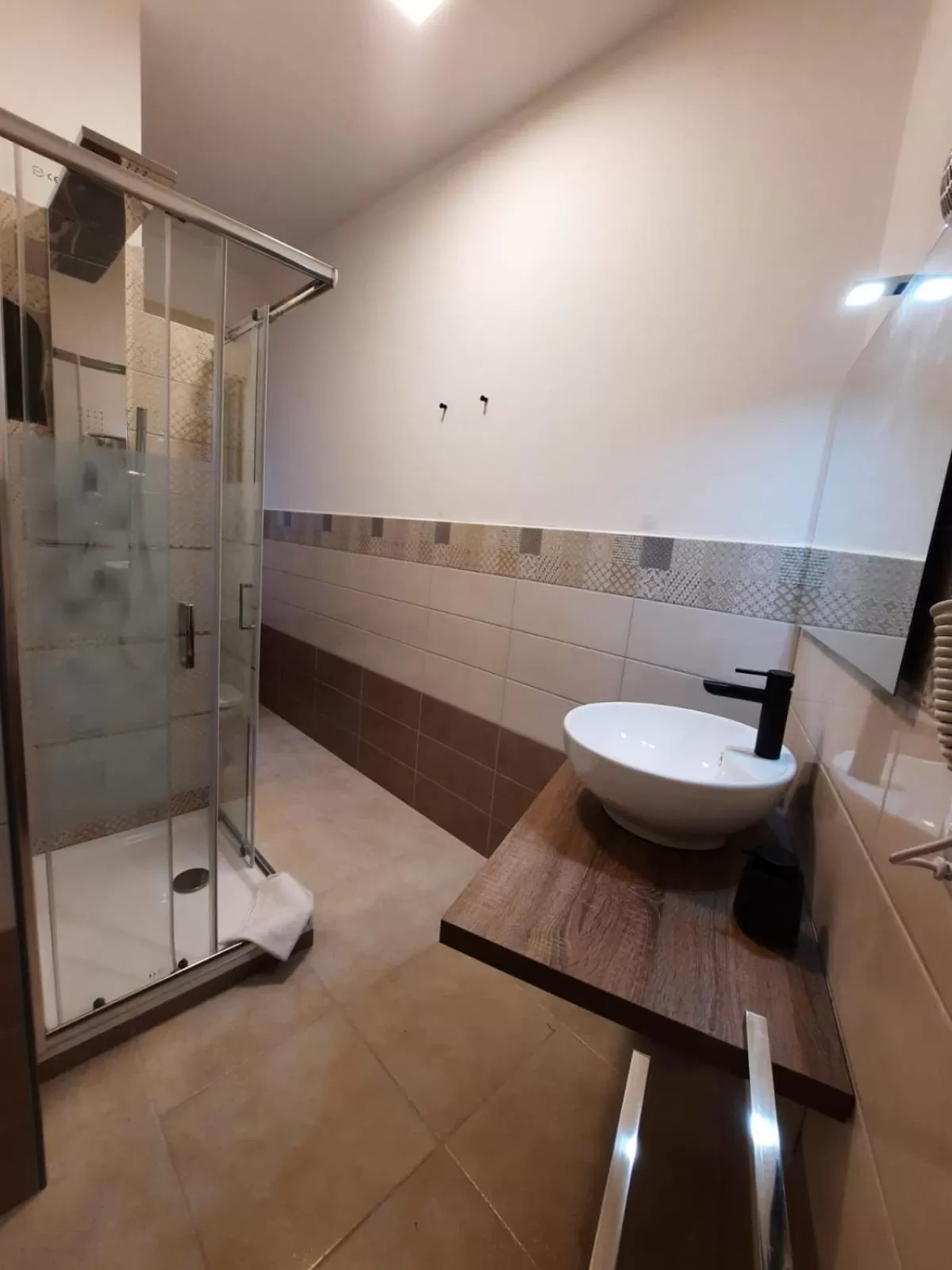 Shower in U Baruni B&B
