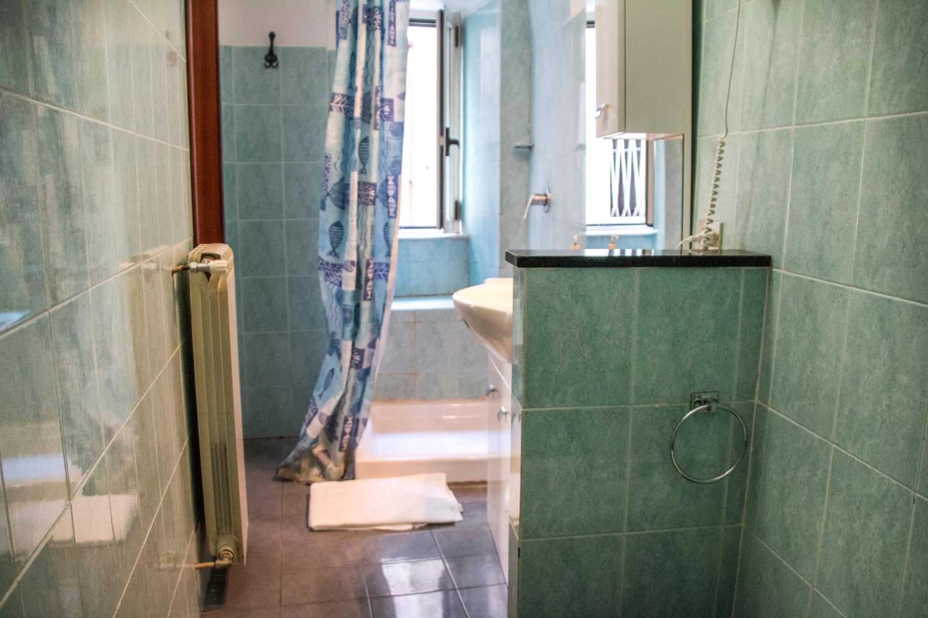 Bathroom in B&B Carbonara Napoli