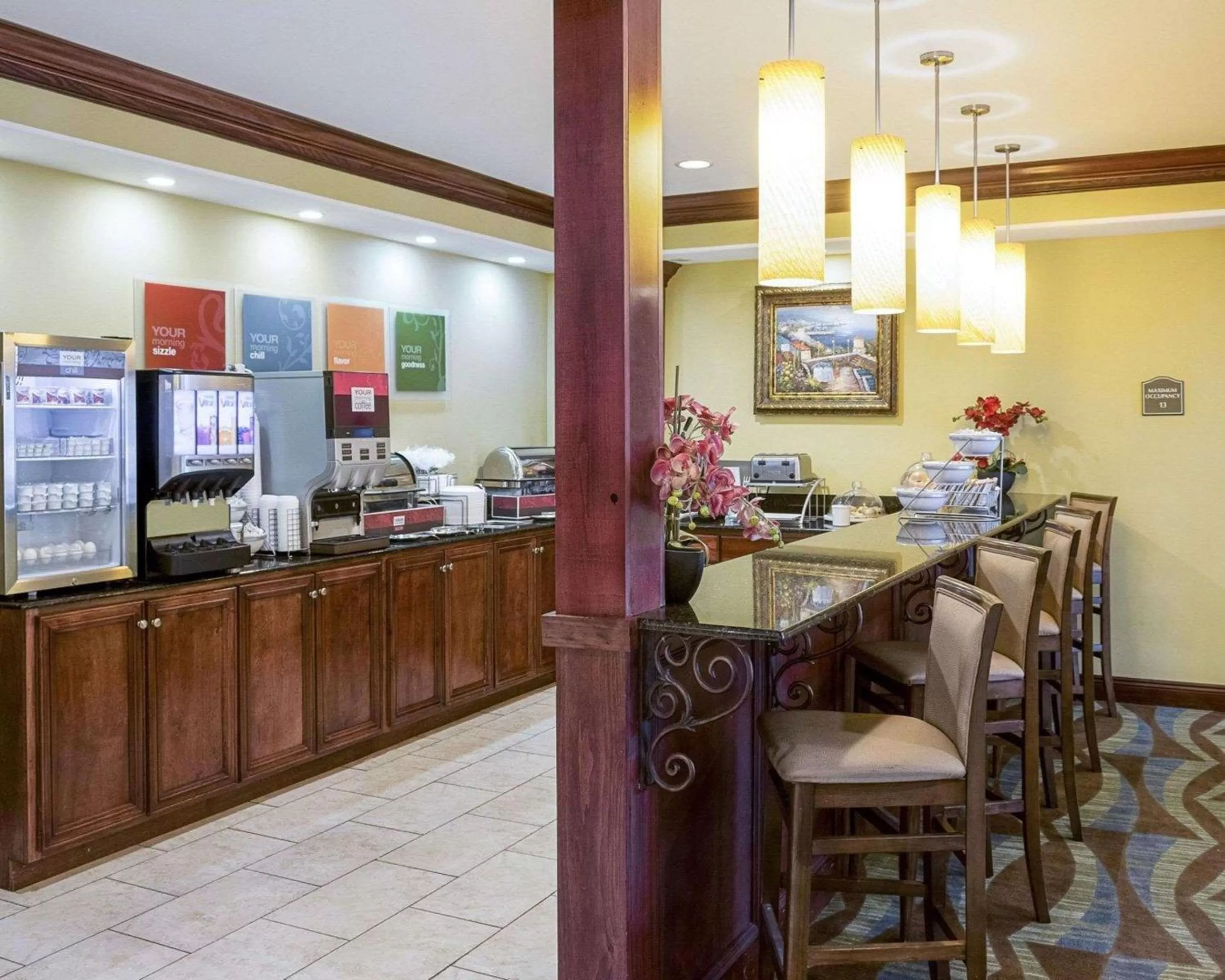 Restaurant/places to eat in Comfort Suites Harvey - New Orleans West