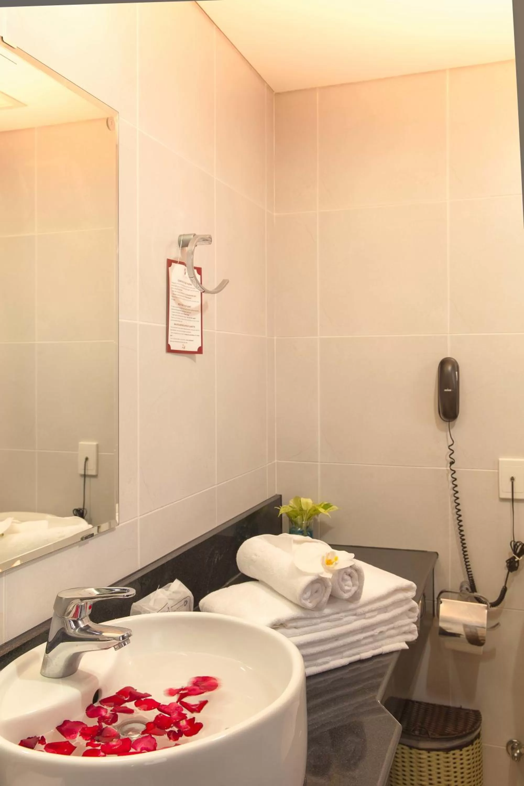 Bathroom in Vien Dong Hotel - Near Bui Vien Walking Street