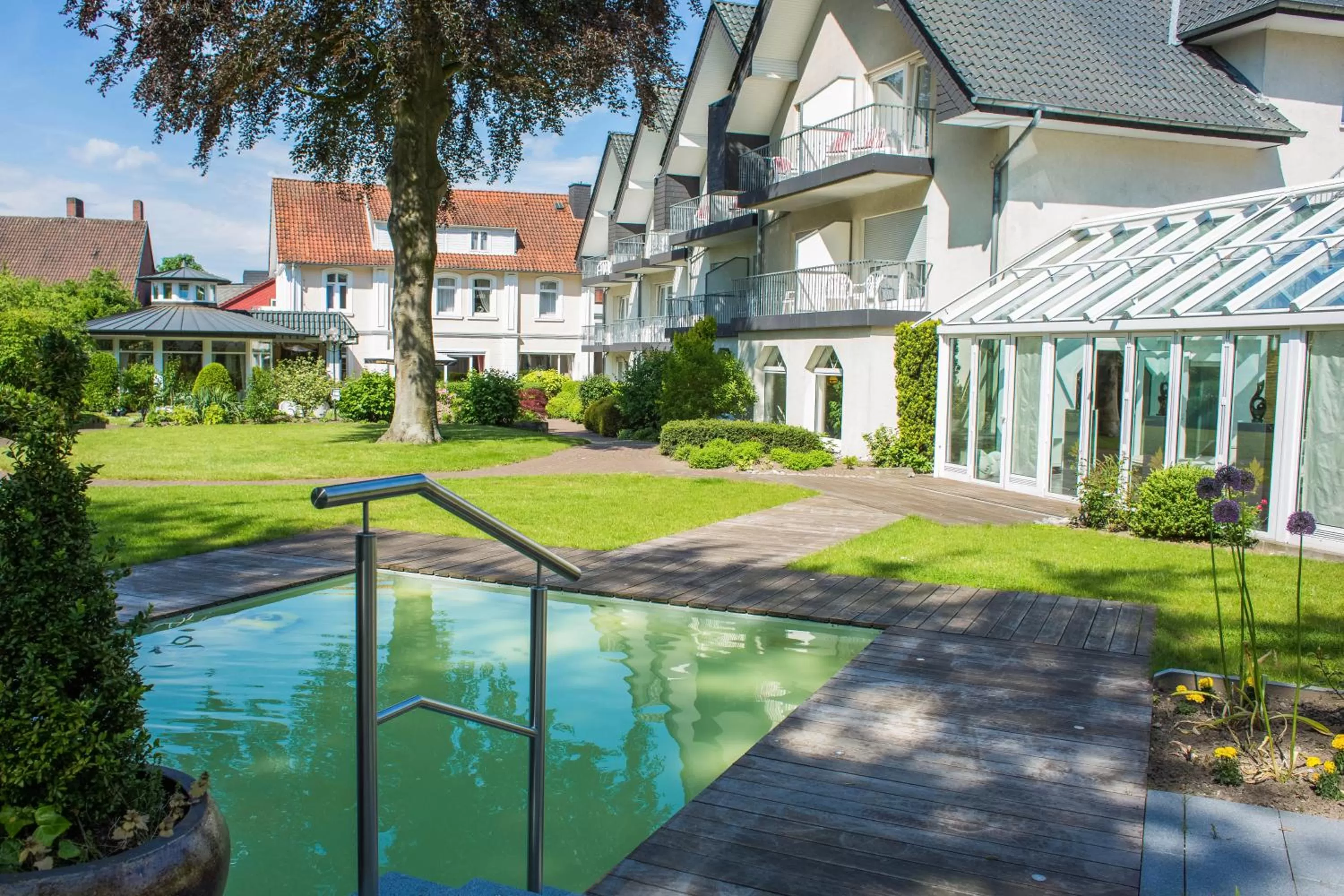 Garden, Property Building in Ferienhotel Haus Becker