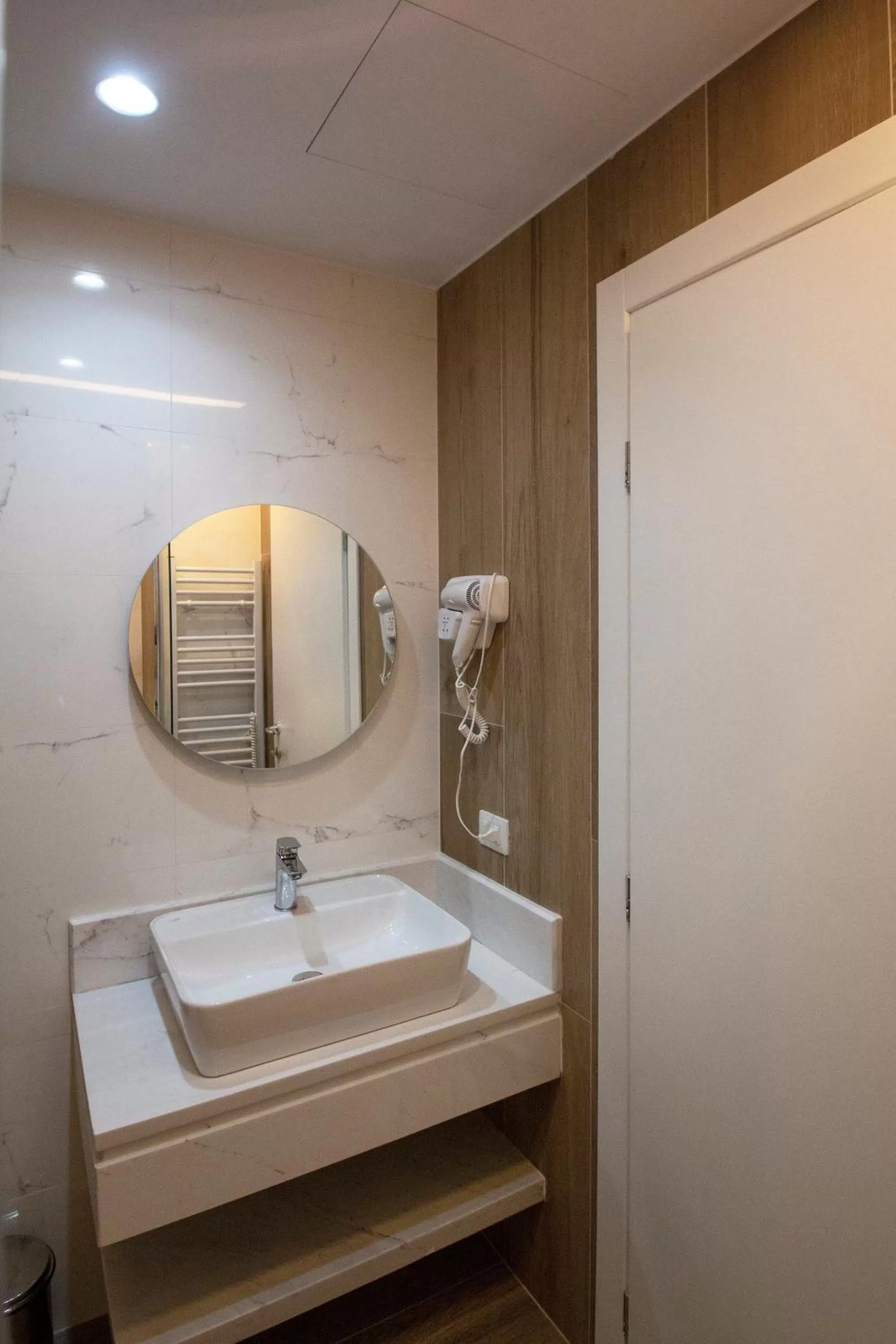 Bathroom in Dazur Coast Resort