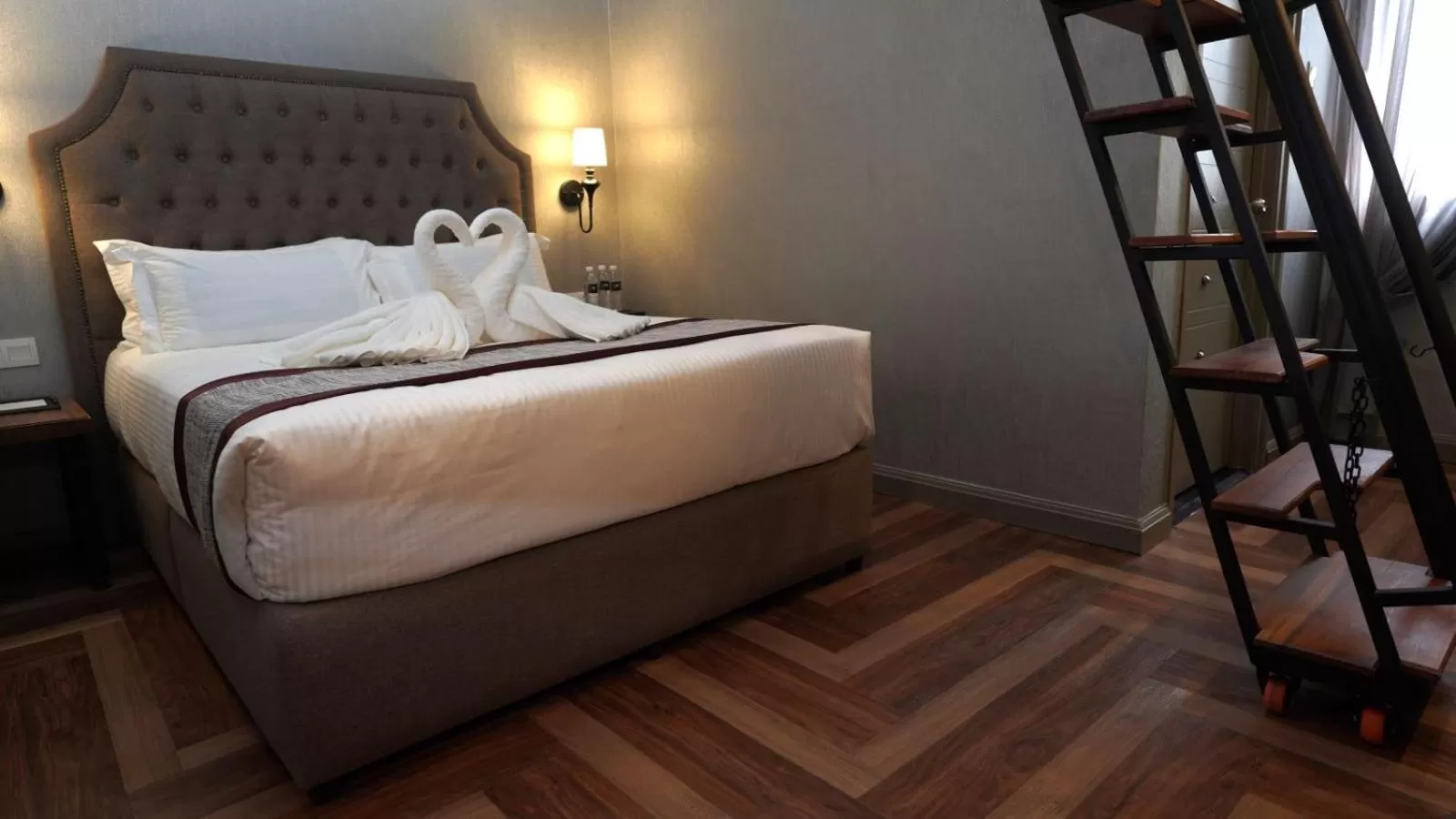 Bed in 1969 Business Suites @ Ipoh Garden