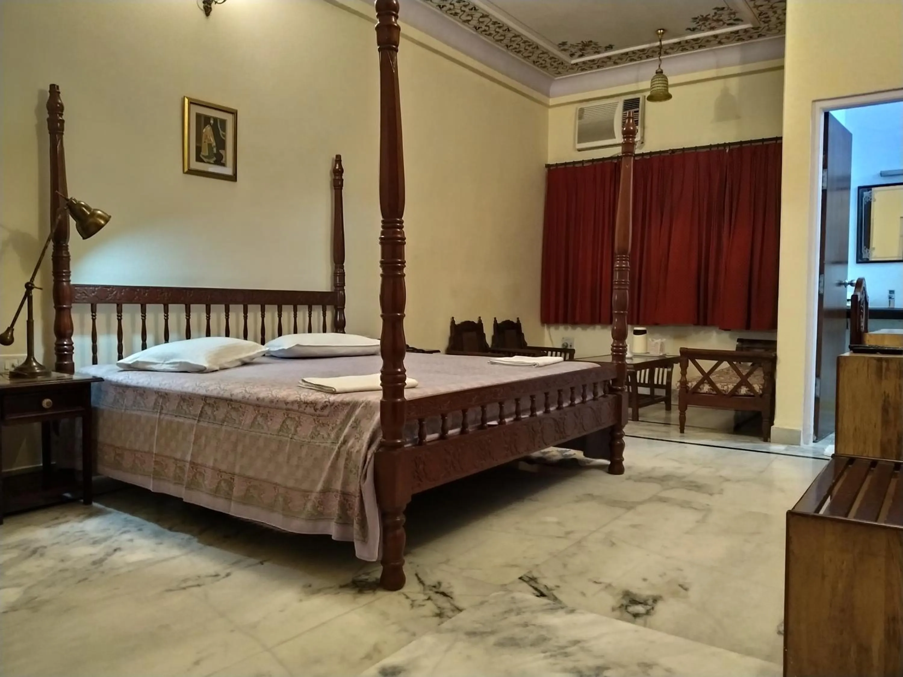 Bed in Anuraag Villa