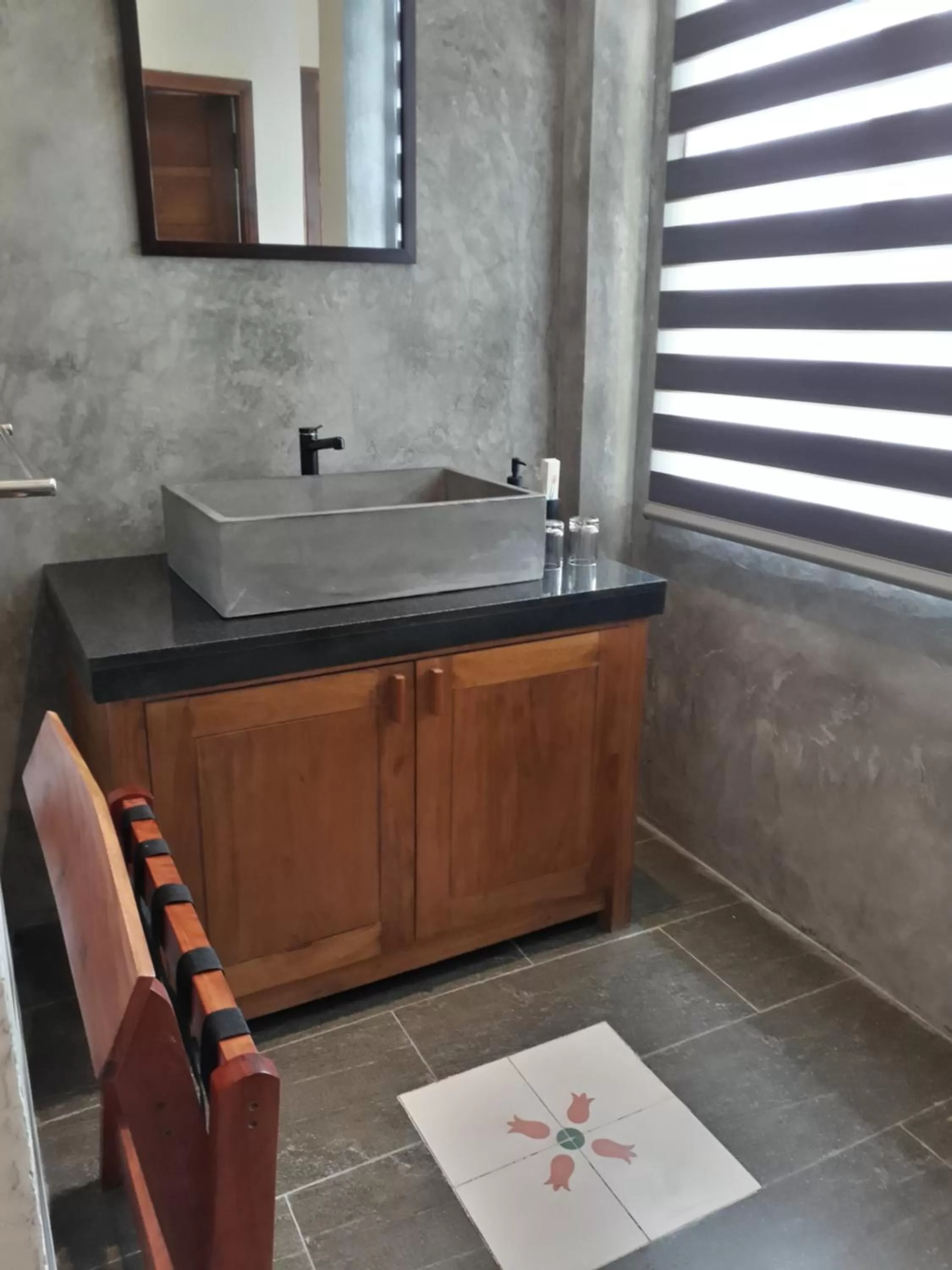 Bathroom in Pink Tulip Hoi An