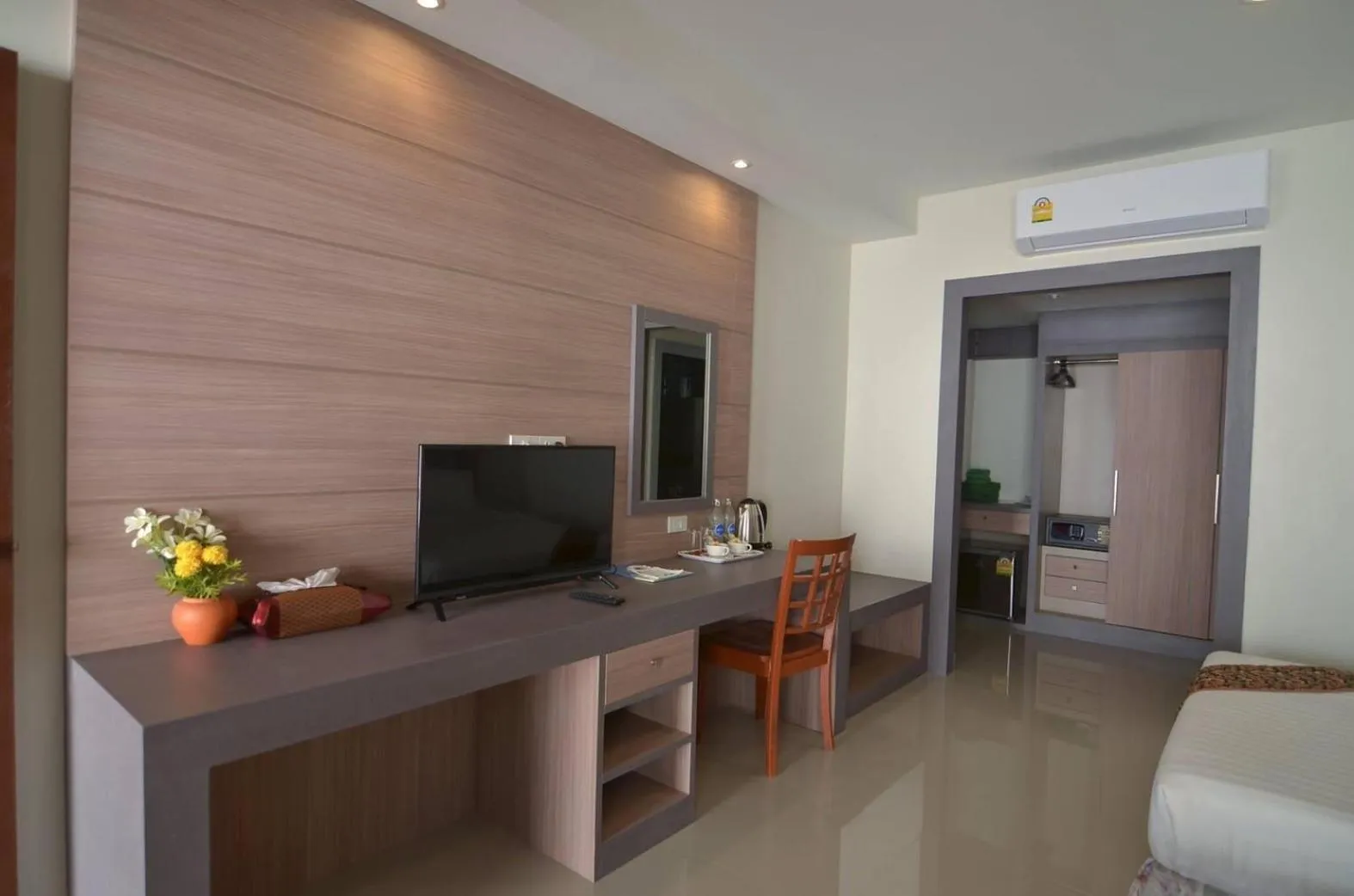 Nakara Long Beach Resort - SHA Extra Plus