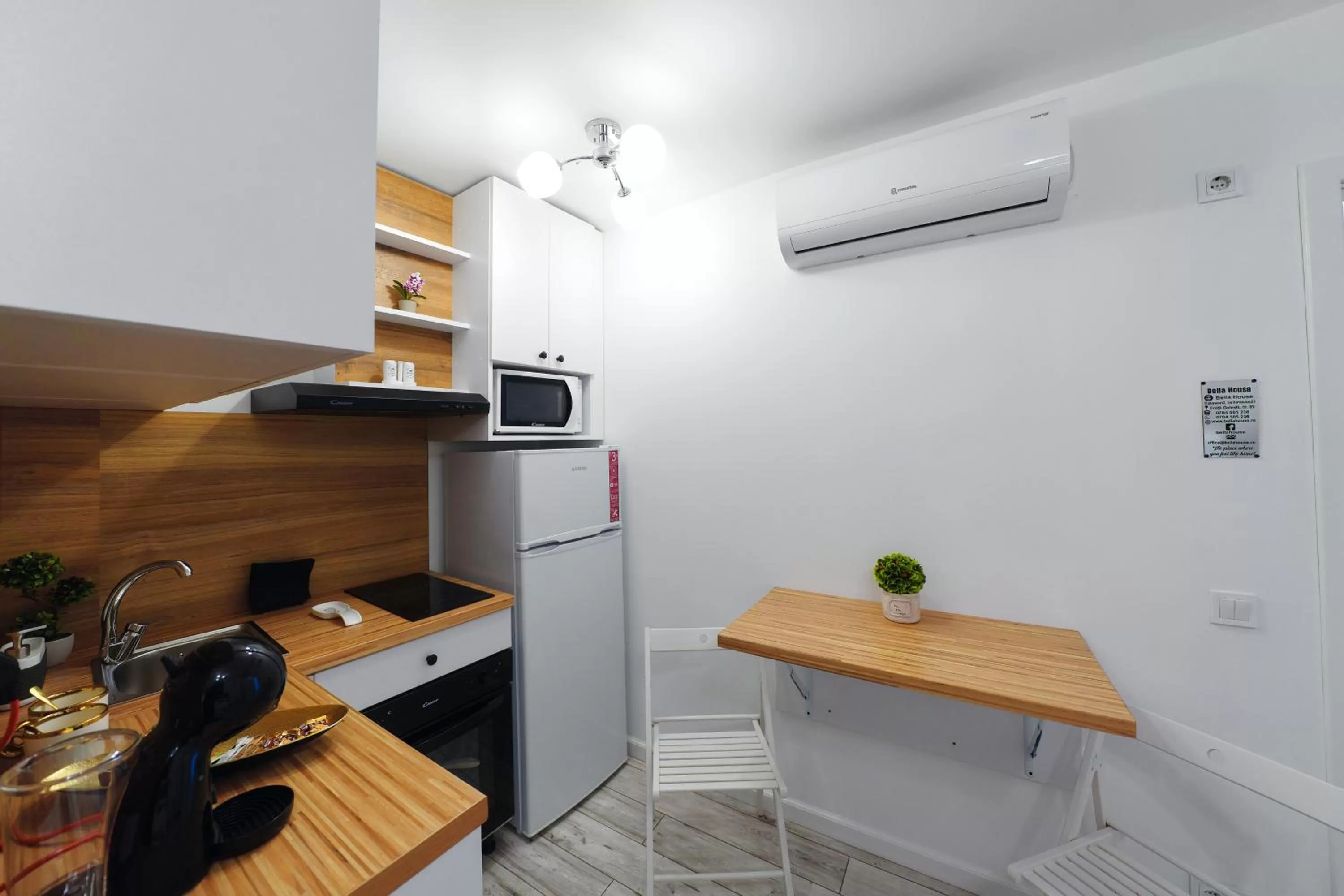 Kitchen/Kitchenette in Bella House
