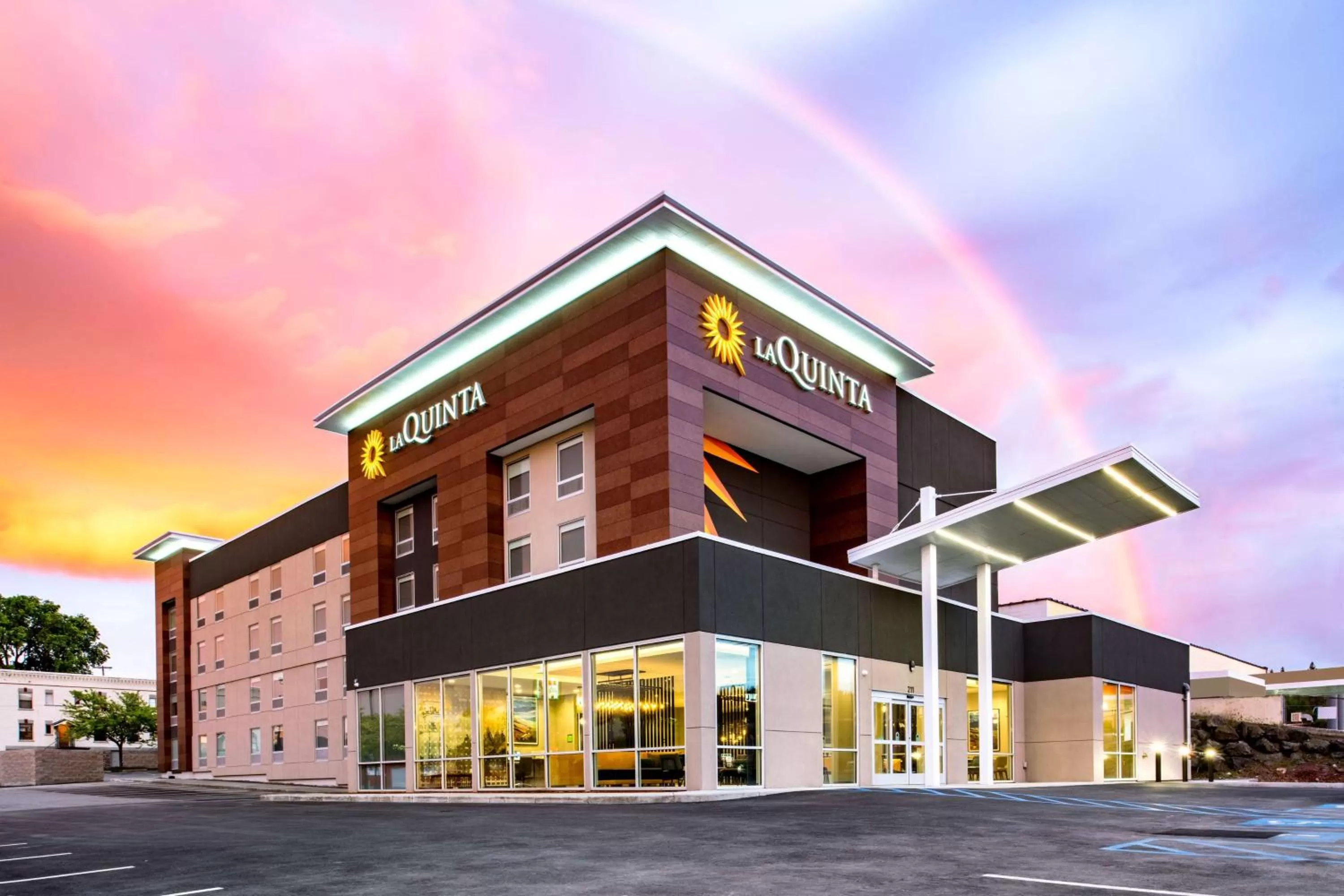 Property building in La Quinta Inn & Suites by Wyndham Spokane Downtown