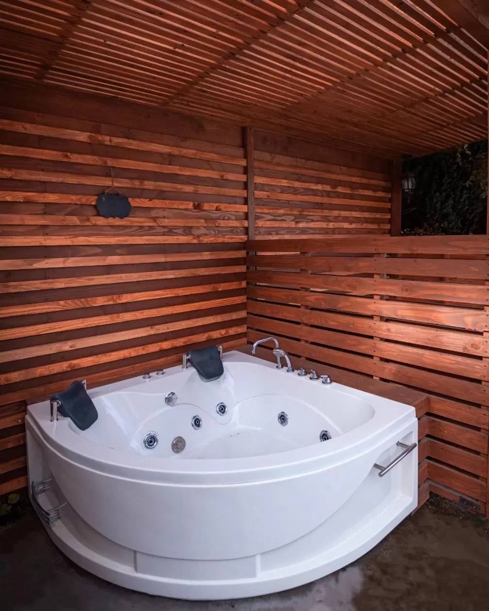 Hot Tub in Hotel Inti Kuyen Plaza