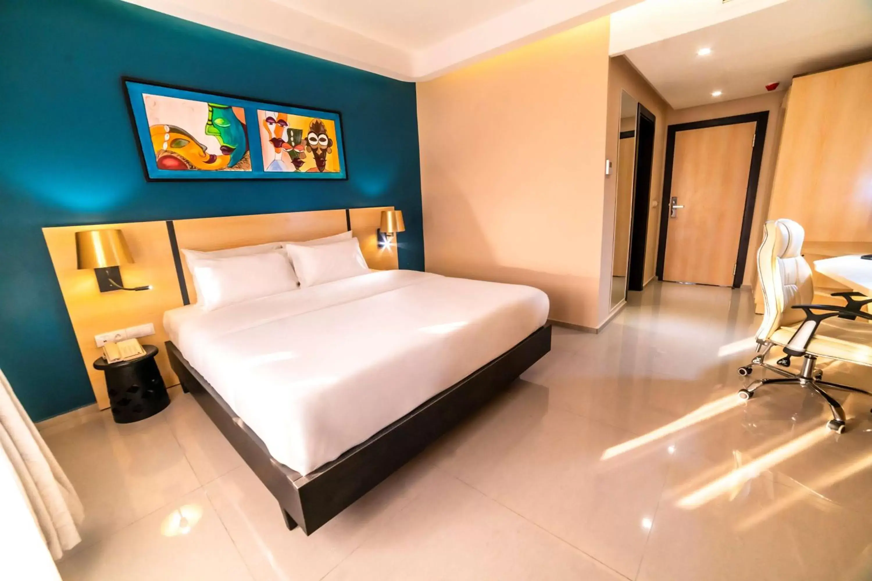 King Room with City View in Best Western Plus Soaho Douala Airport King Room with City View in Best Western Plus Soaho Douala Airport