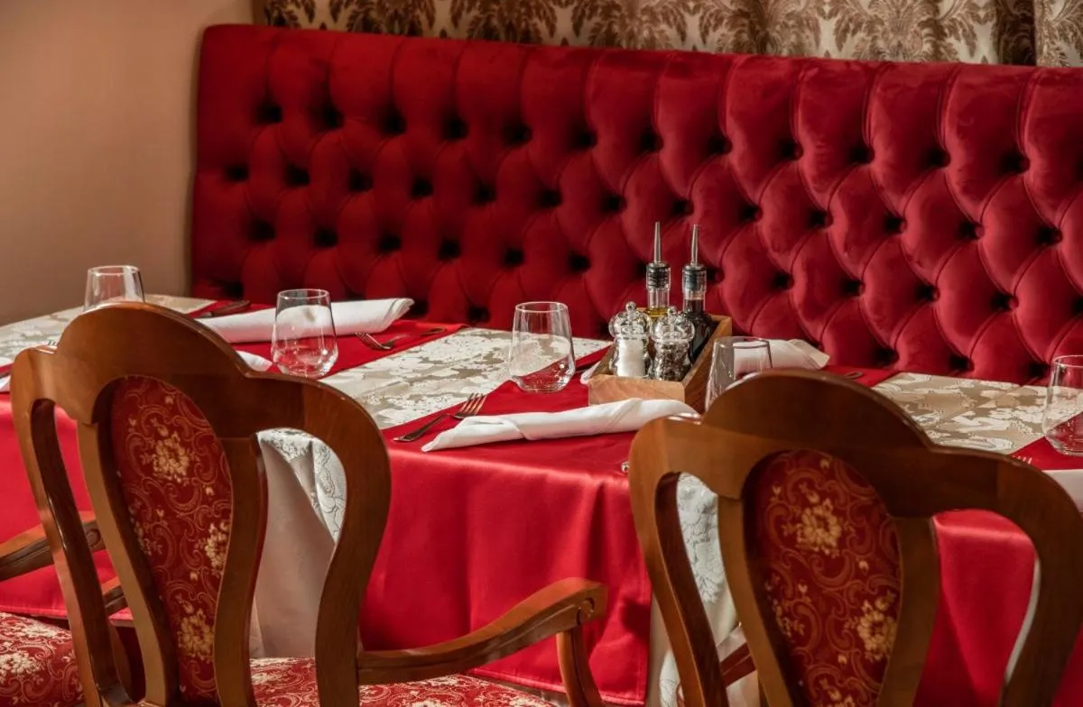 Restaurant/places to eat in Hotel Cvita