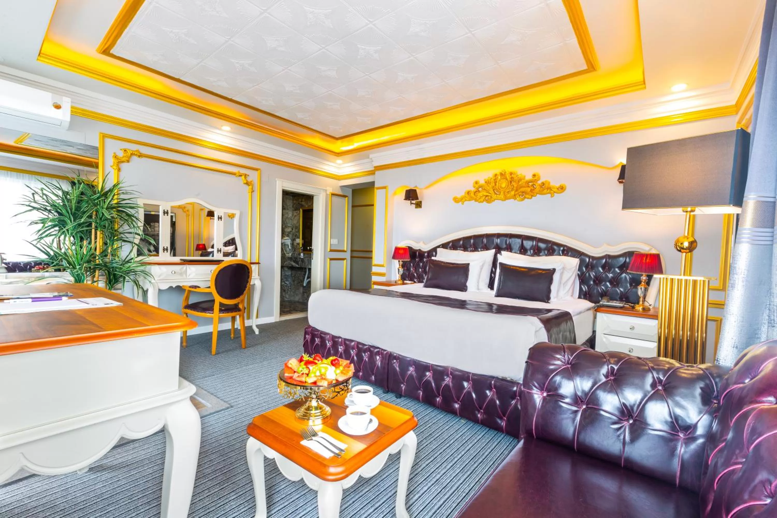 Bed in Andalouse Otel