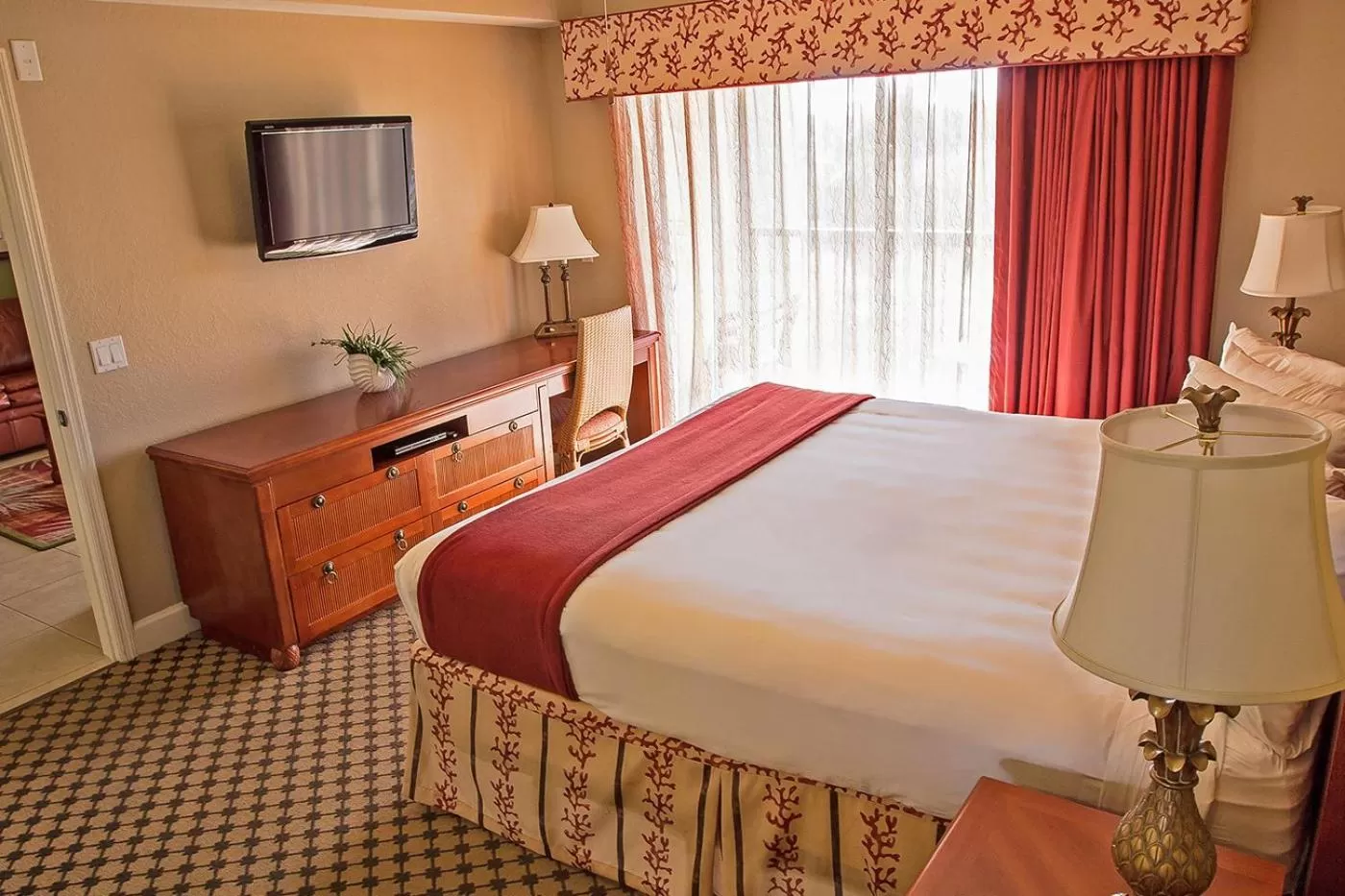 STUNNING CONDO NEAR UNIVERSAL STUDIOS