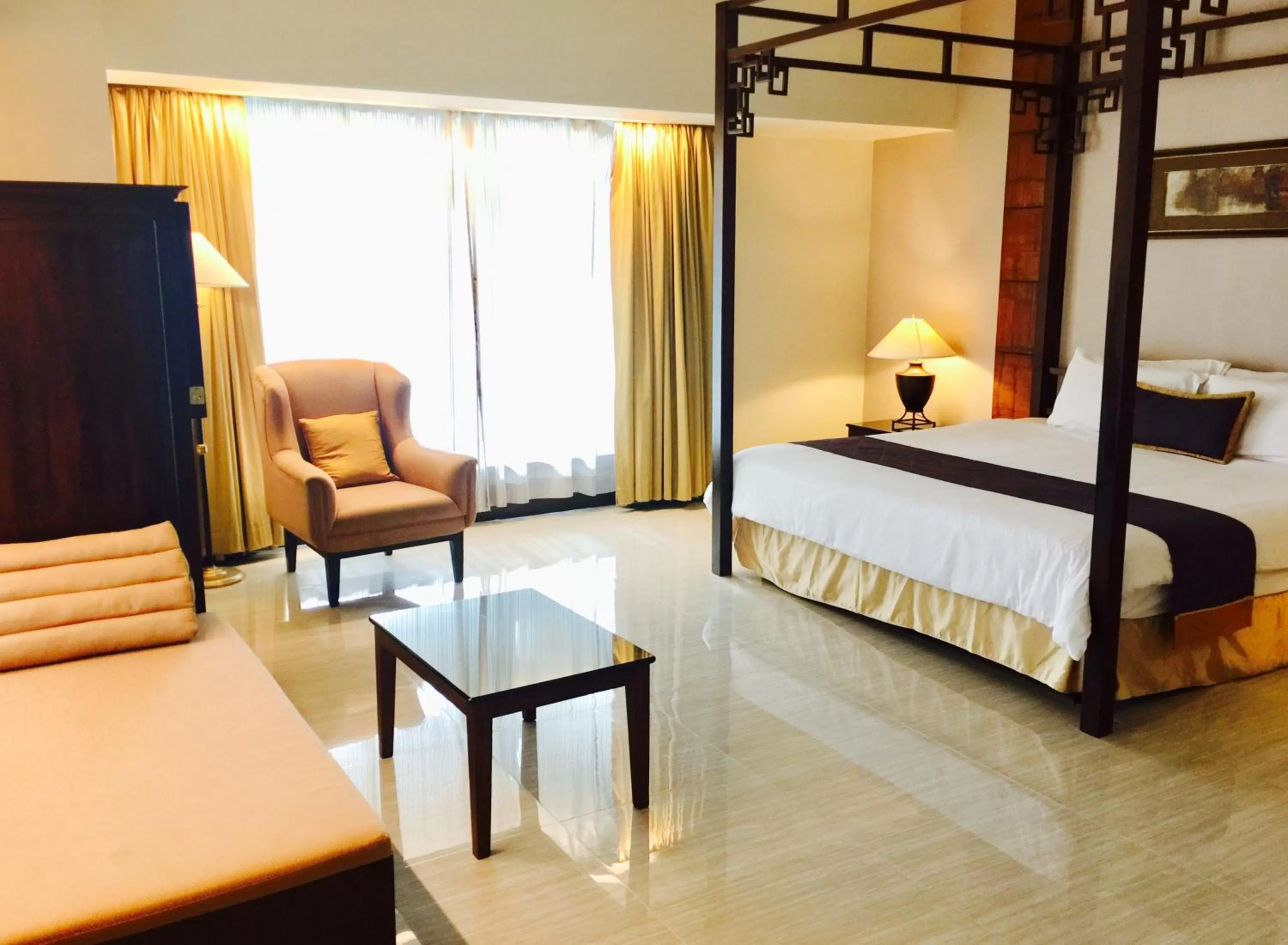 Junior Suite in Indra Regent Hotel