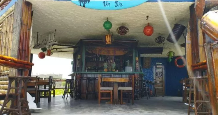 Restaurant/places to eat in Un Dia Boutique Resort