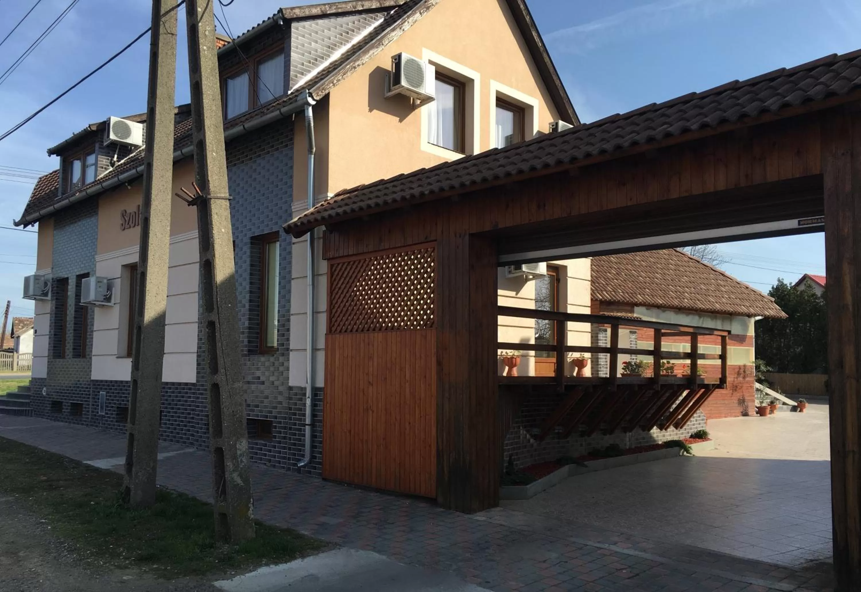 Property Building in Abszolút Hotel és Panzió