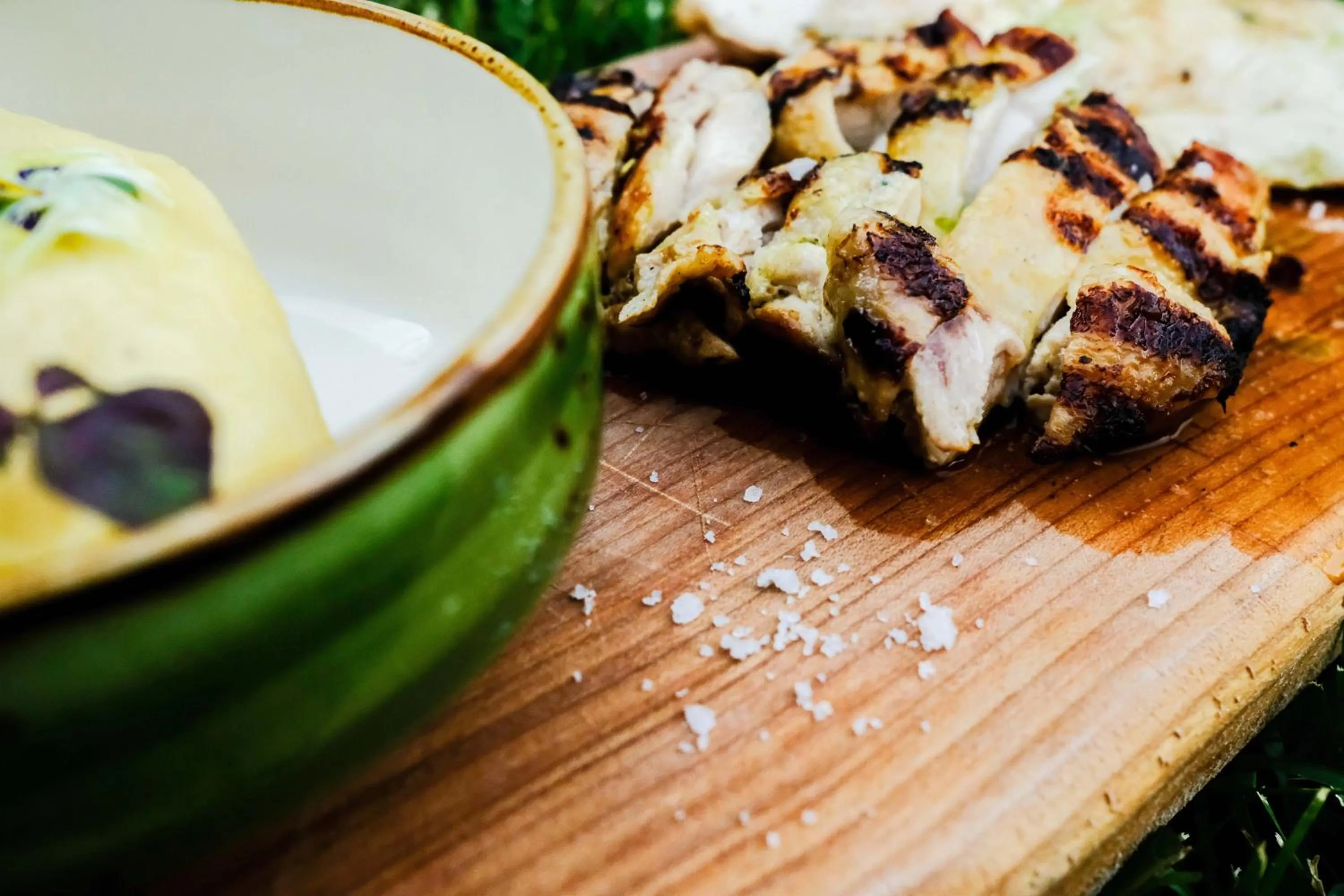 Restaurant/places to eat in Anthemion Suites and Villas