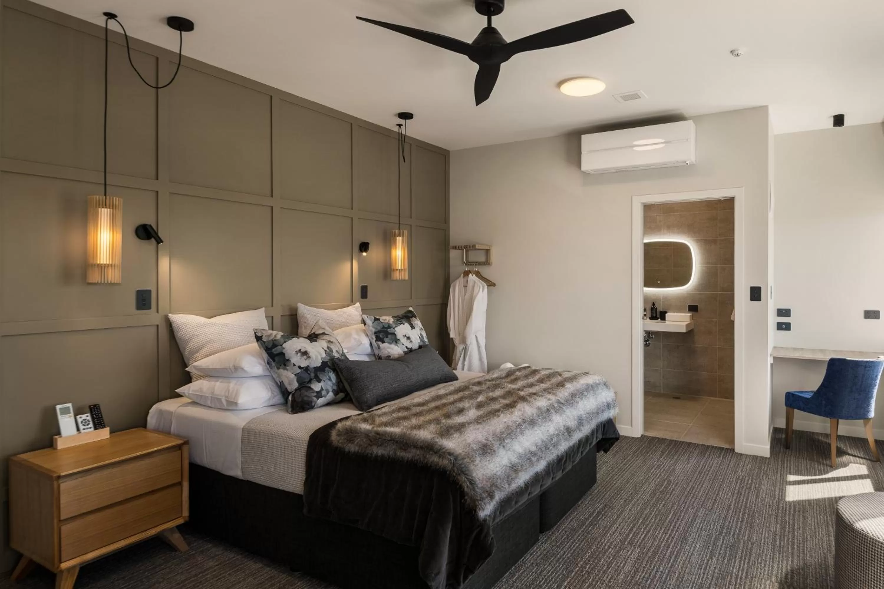 Bed in 14th Lane Urban Hotel