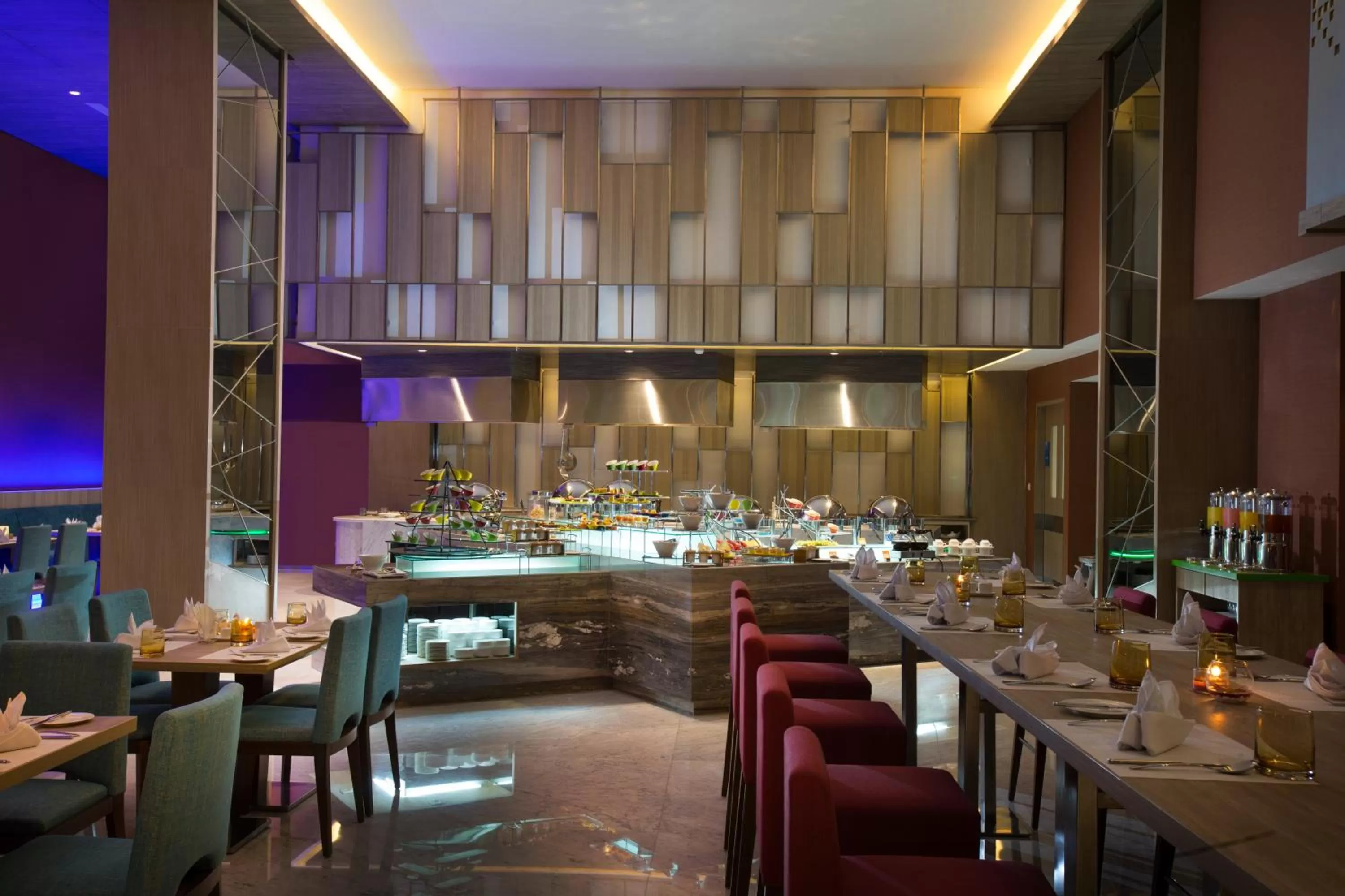 Restaurant/places to eat in Novotel Makassar Grand Shayla