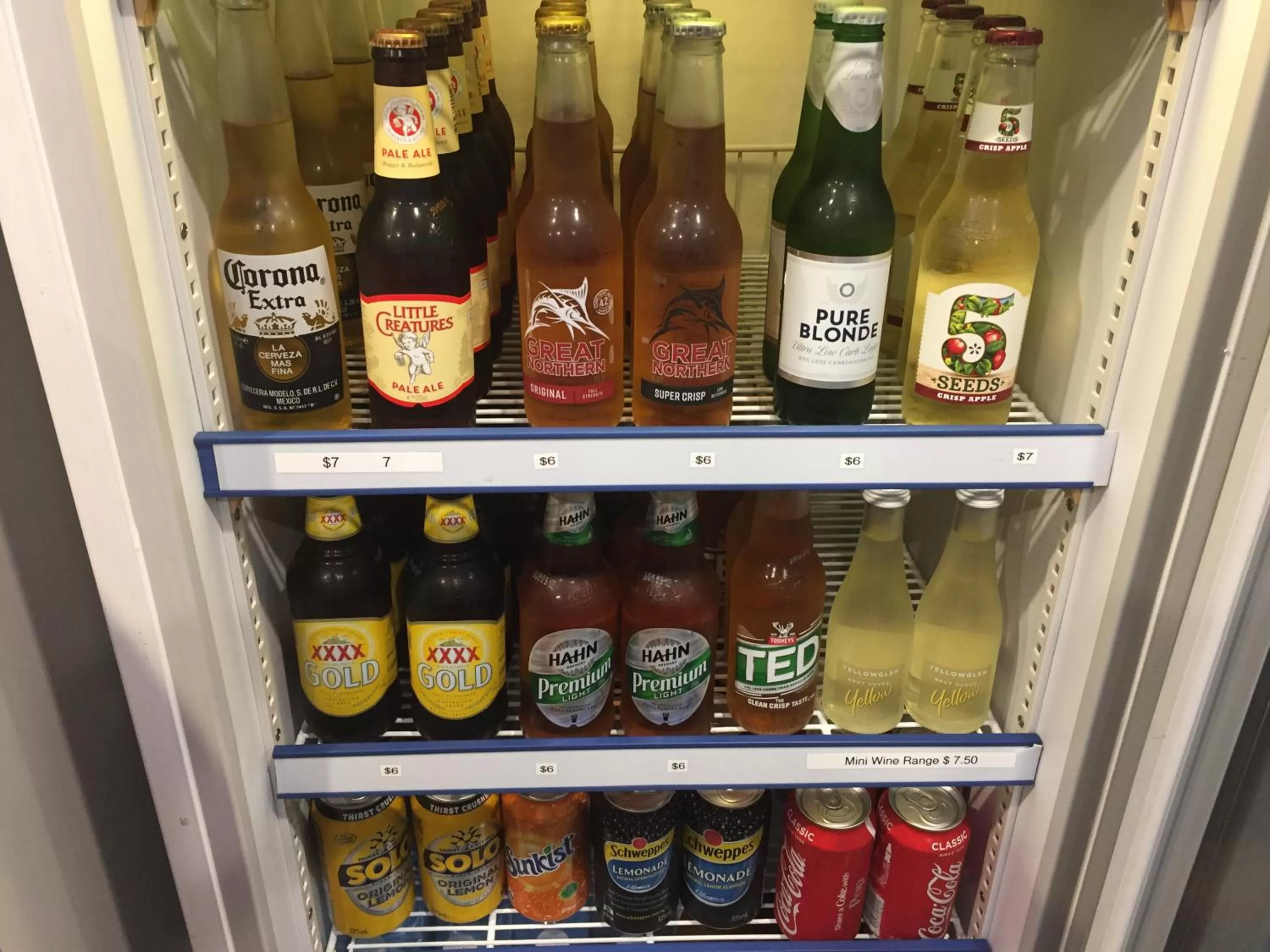 Alcoholic drinks in Best Western Airport 85 Motel