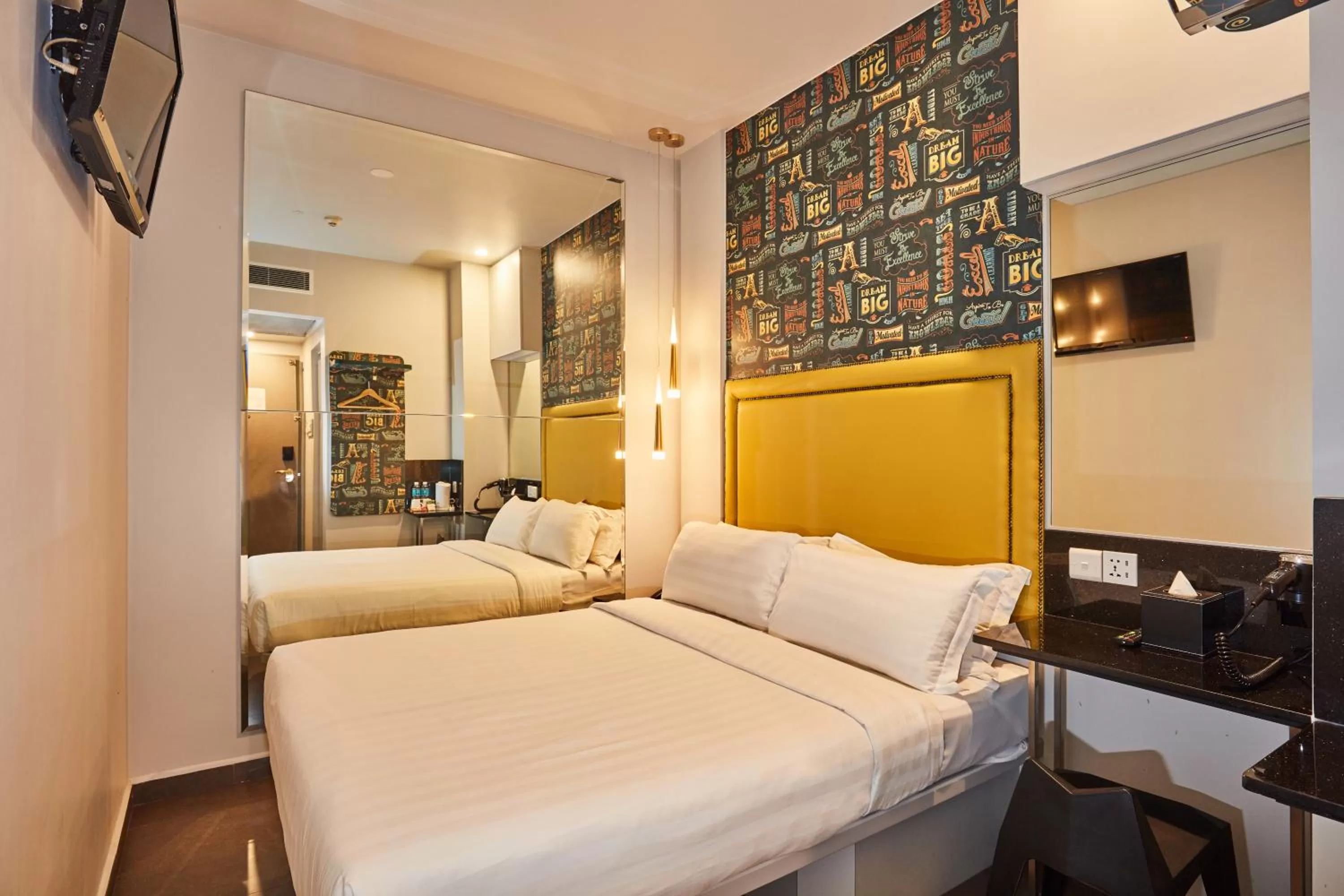 Bedroom, Bed in ibis budget Singapore Bugis