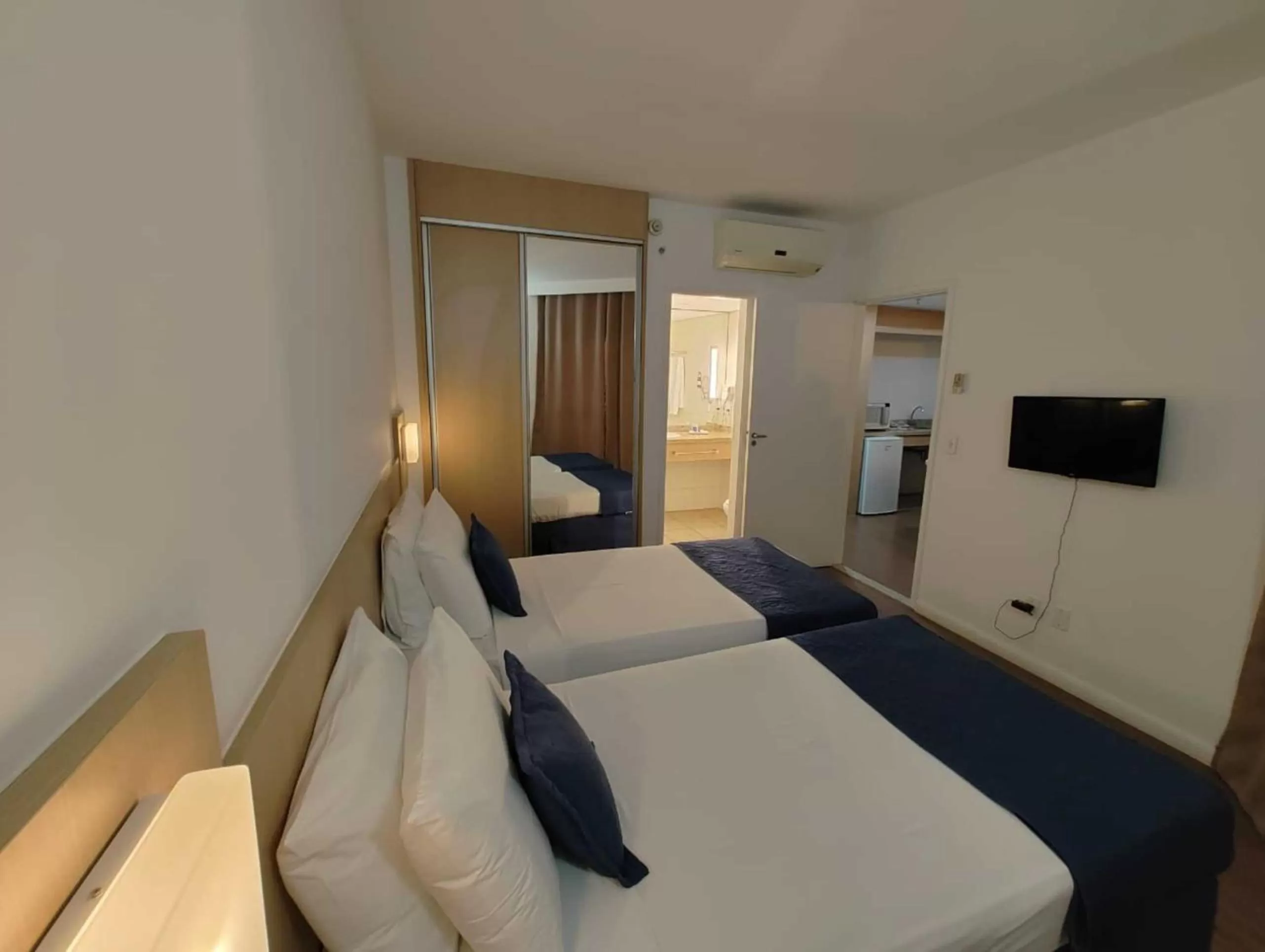 View (from property/room), Bed in Summit Suítes Hotel Santos