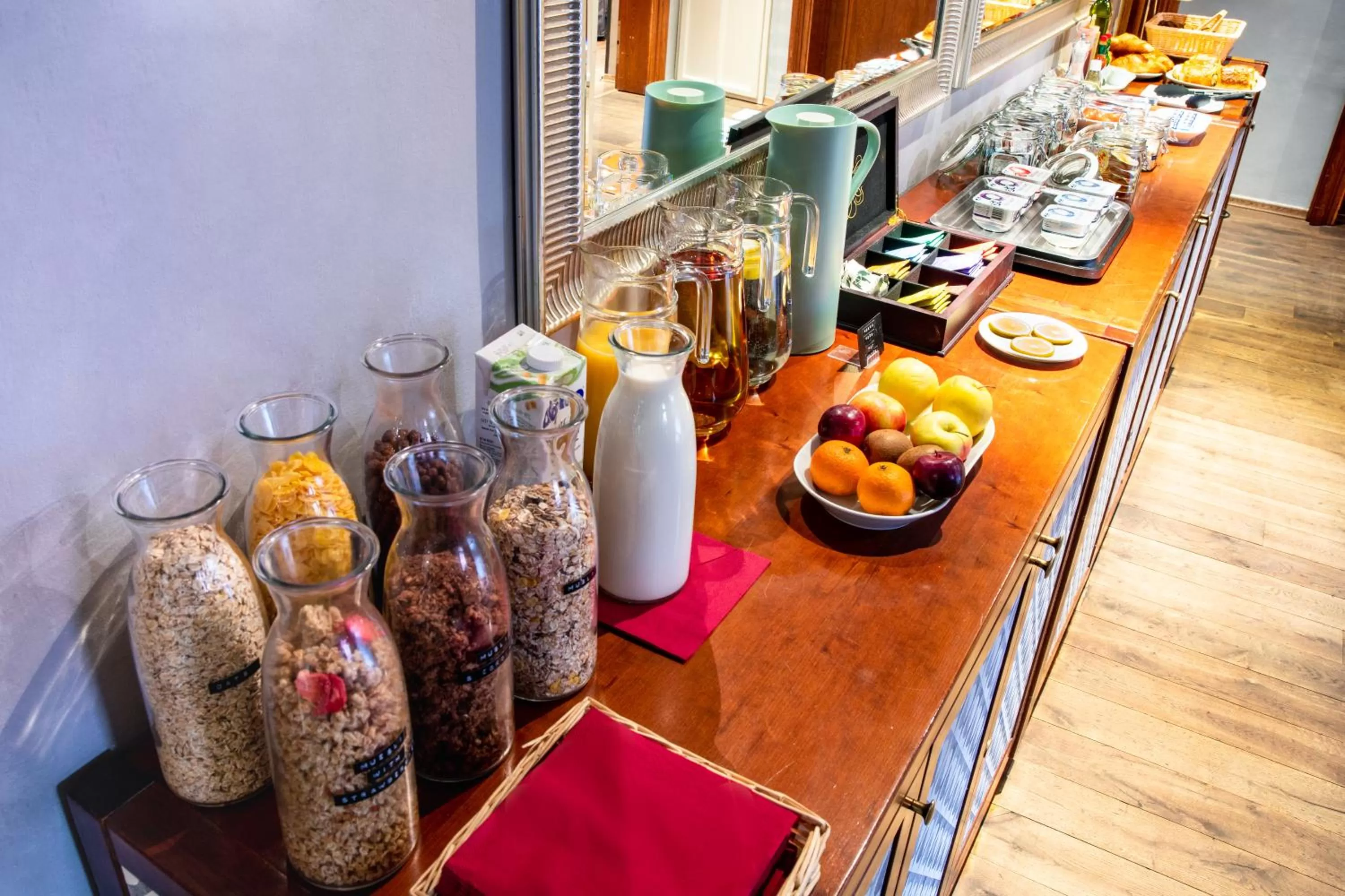 Breakfast in Miss Sophie's Charles Bridge