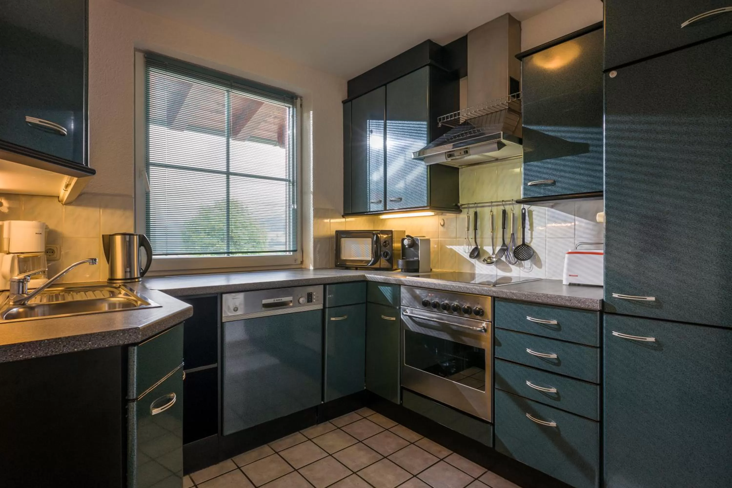 Photo of the whole room, Kitchen/Kitchenette in Apparthotel Tom Sojer