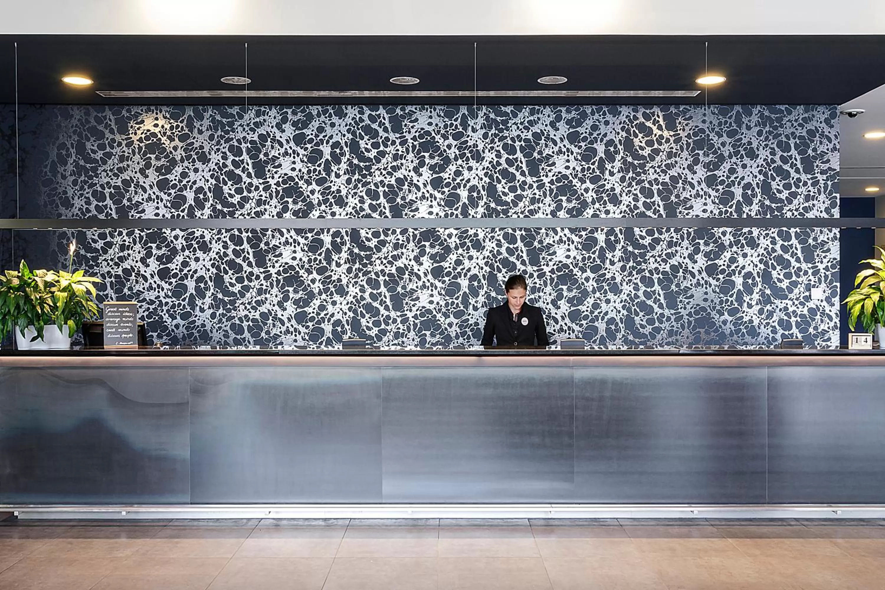 Lobby or reception in Vienna House Easy by Wyndham Katowice