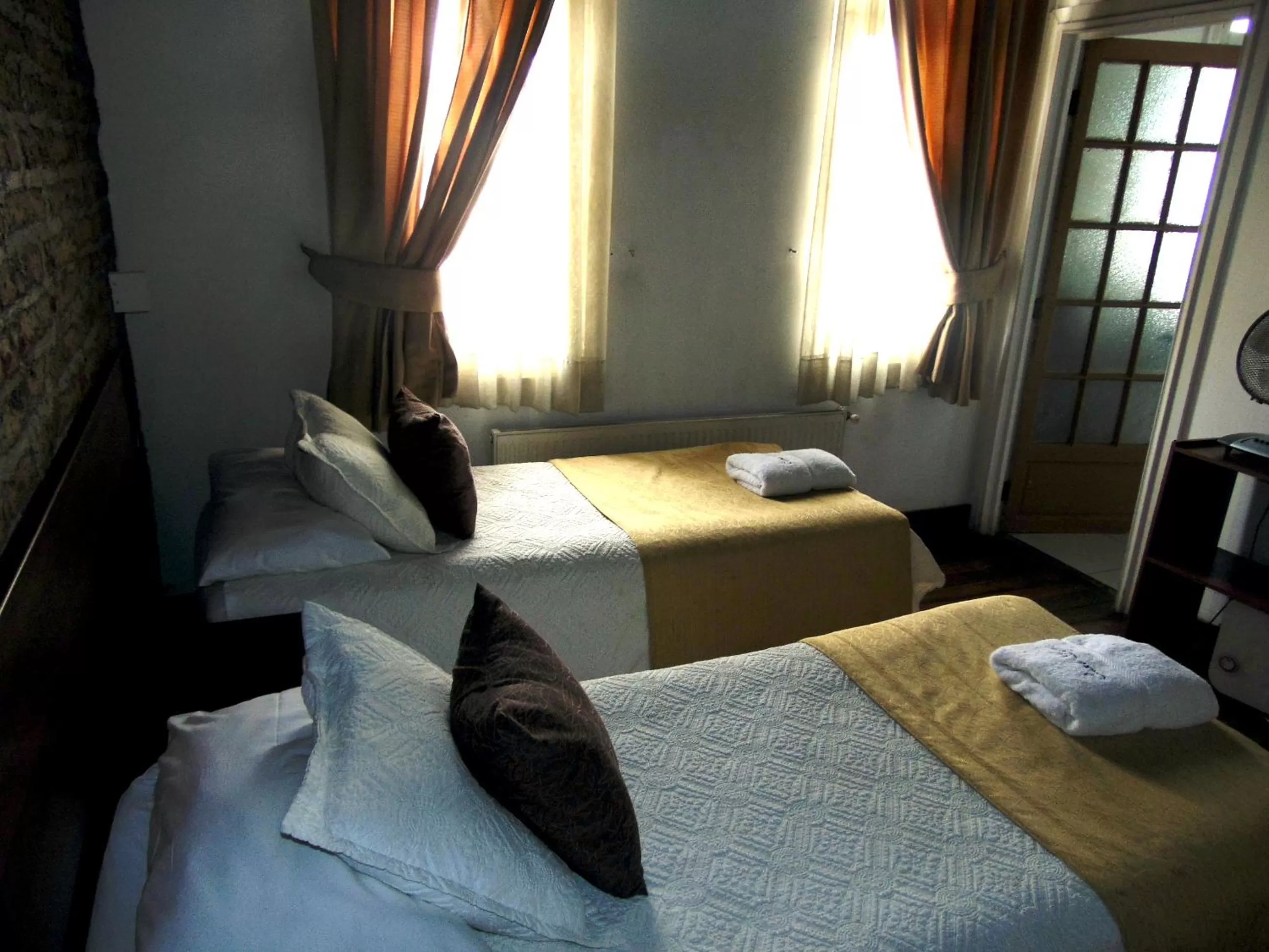 Twin Room in Hotel Casa Lyon