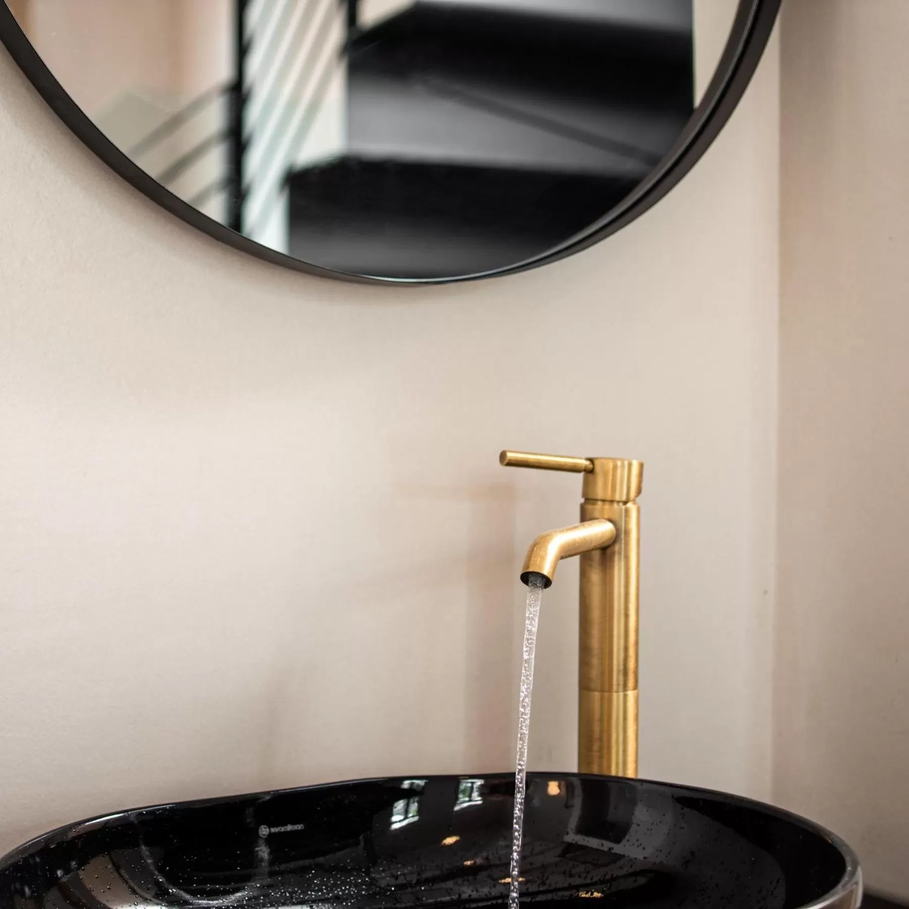 Bathroom in Sutor Chic Manor hotel