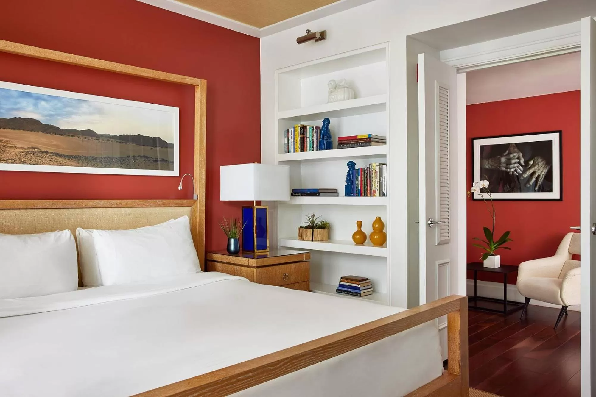 Library, Bed in The Betsy Hotel, South Beach