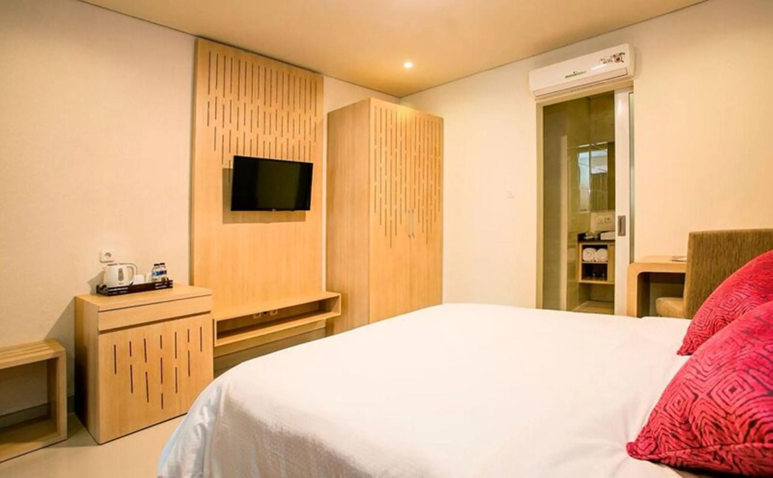 Nearby landmark, Bed in Mahalaksmi Boutique Hotel