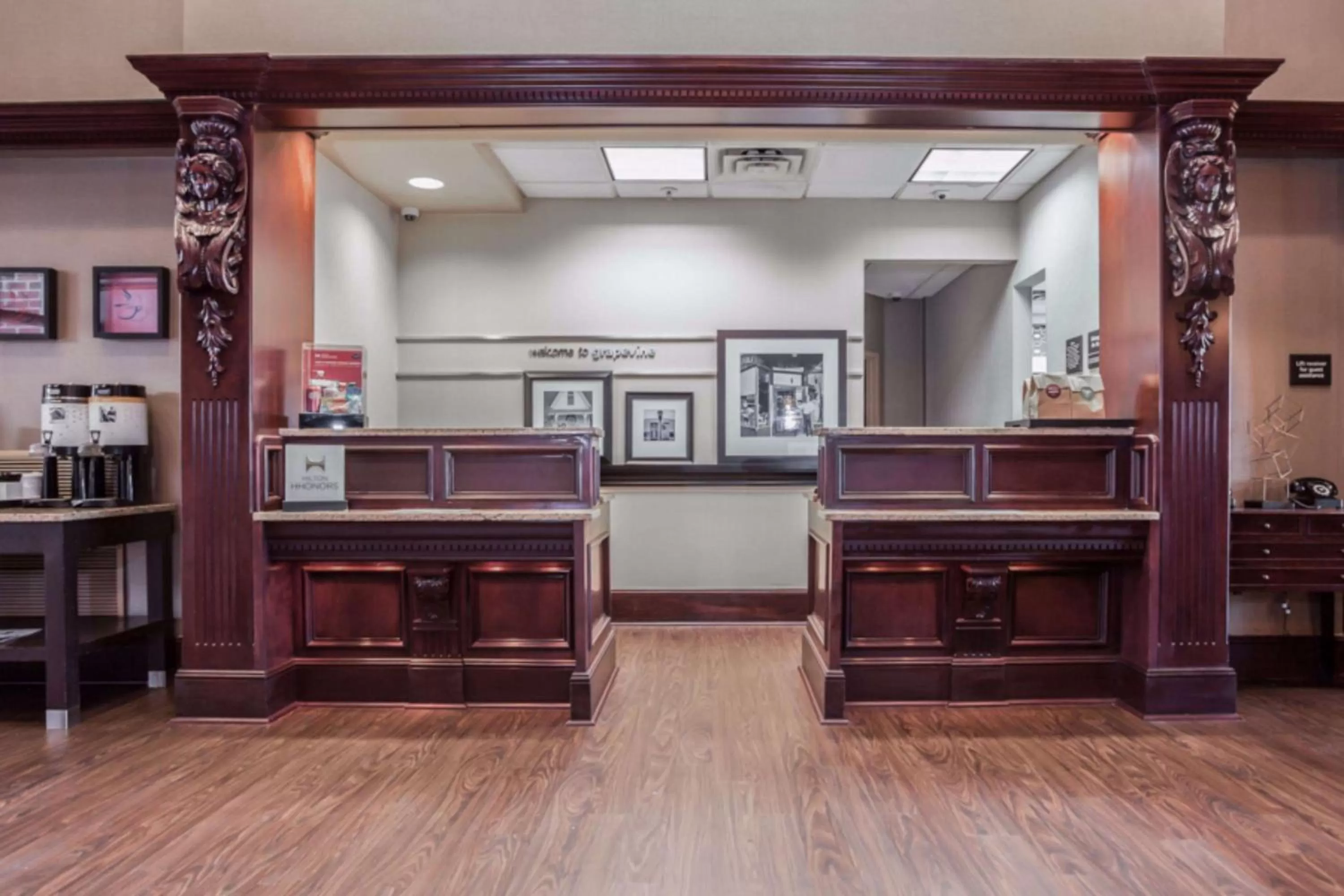 Lobby or reception in Hampton Inn & Suites Dallas DFW Airport North Grapevine