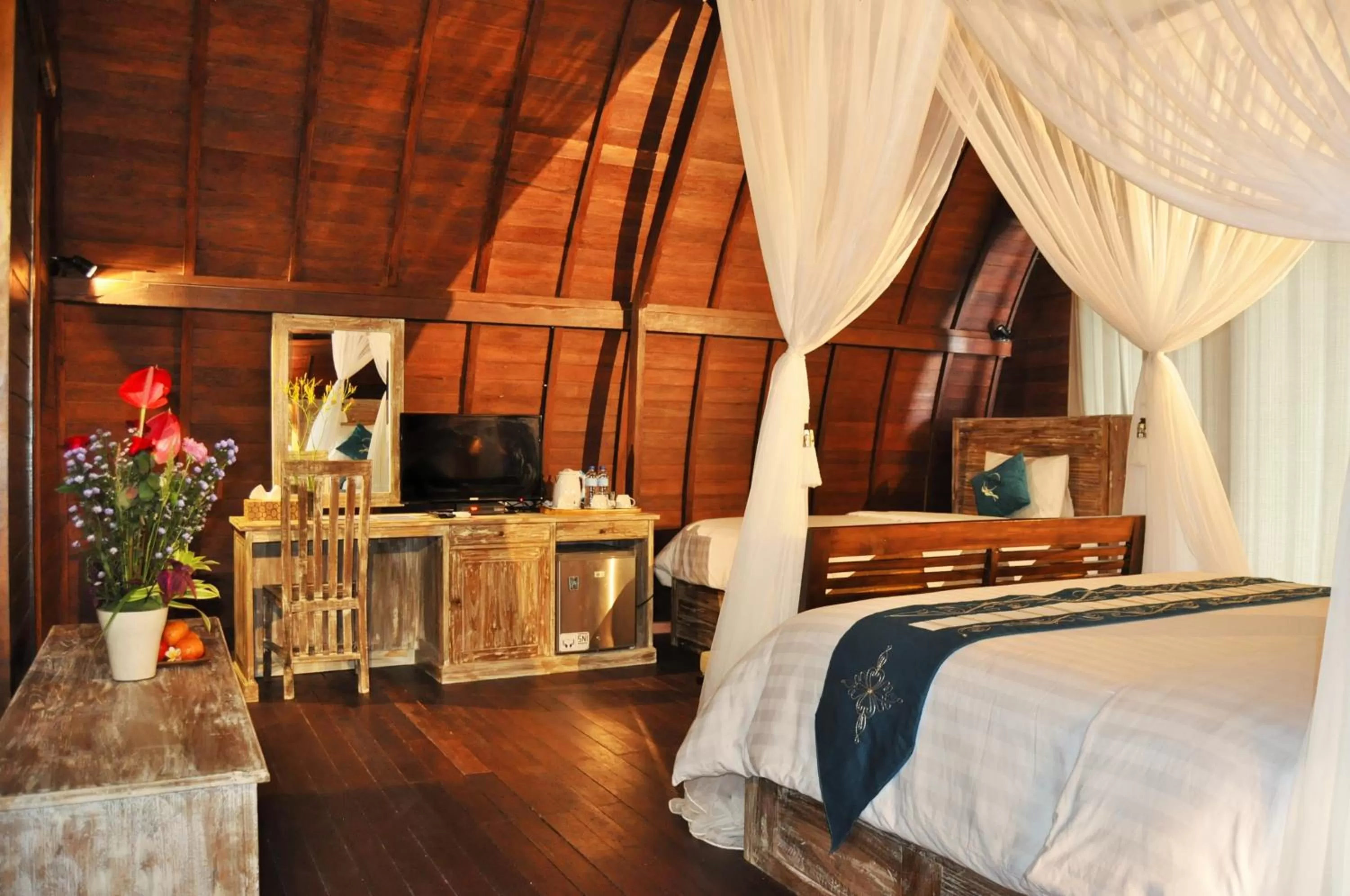 Garden, Bed in Ocean Terrace Suite And Spa Luxury