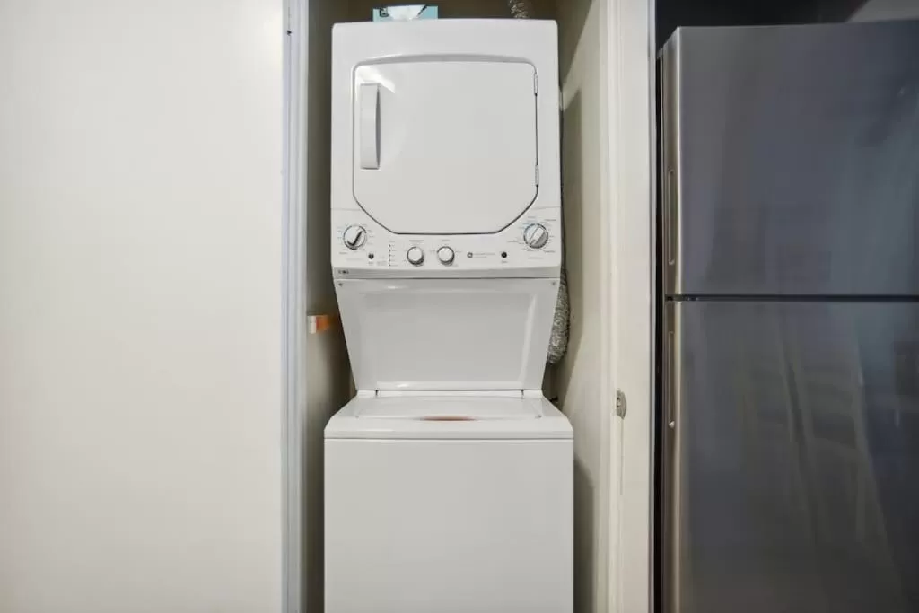 5 stars Peaceful Condo - 7 min walk to the beach