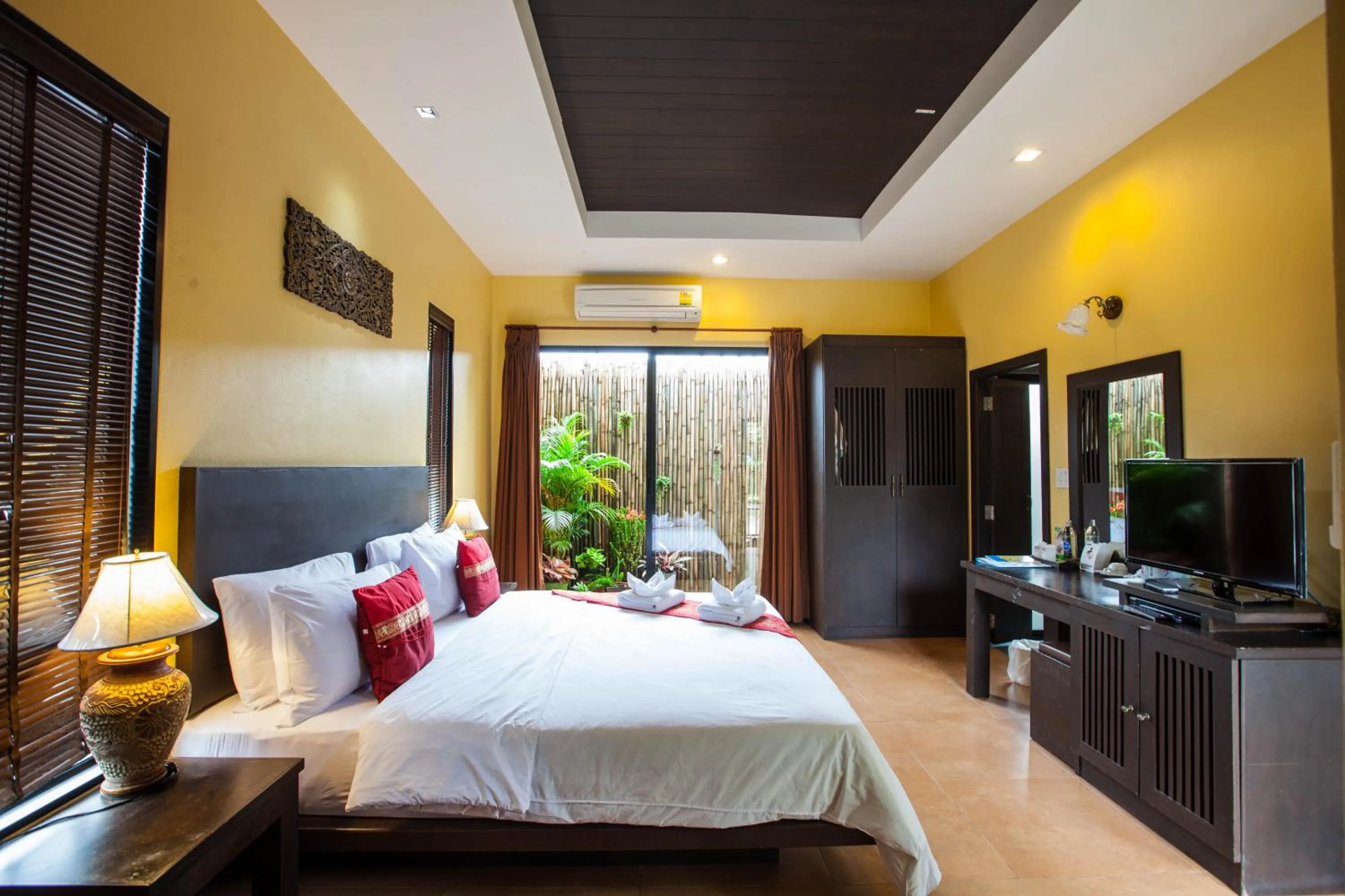 Bed in Chalicha Resort