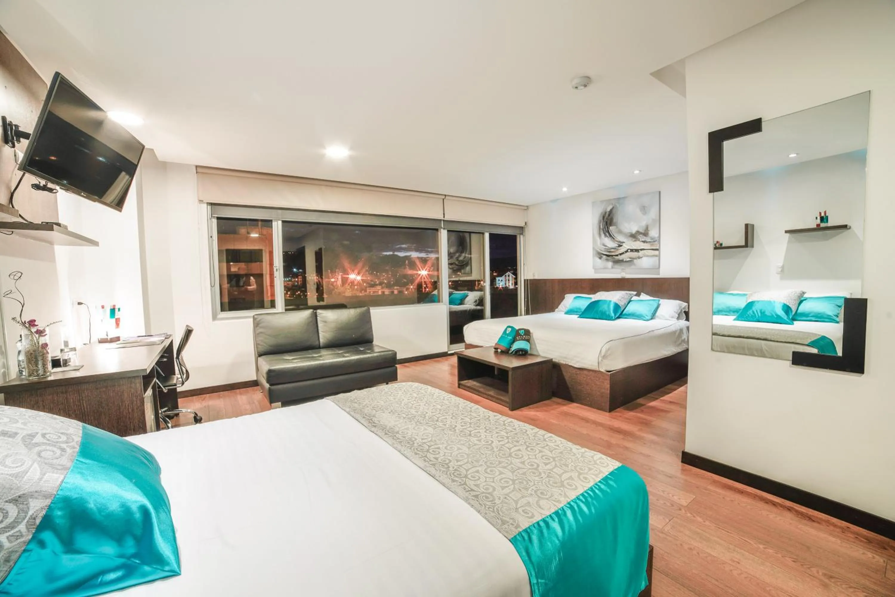 Photo of the whole room, Bed in Hotel Valgus