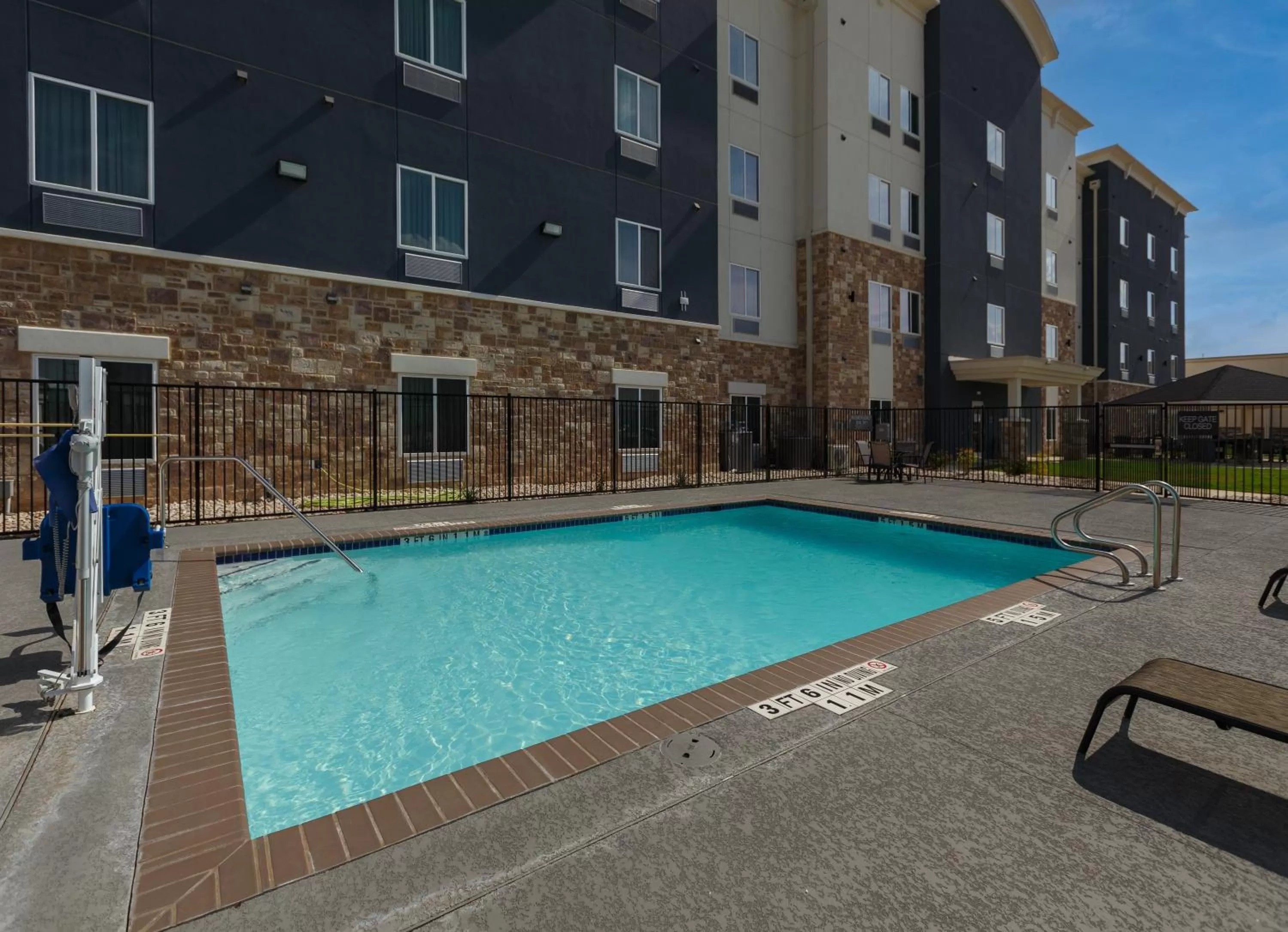 Swimming pool in Candlewood Suites - San Antonio - Schertz by IHG